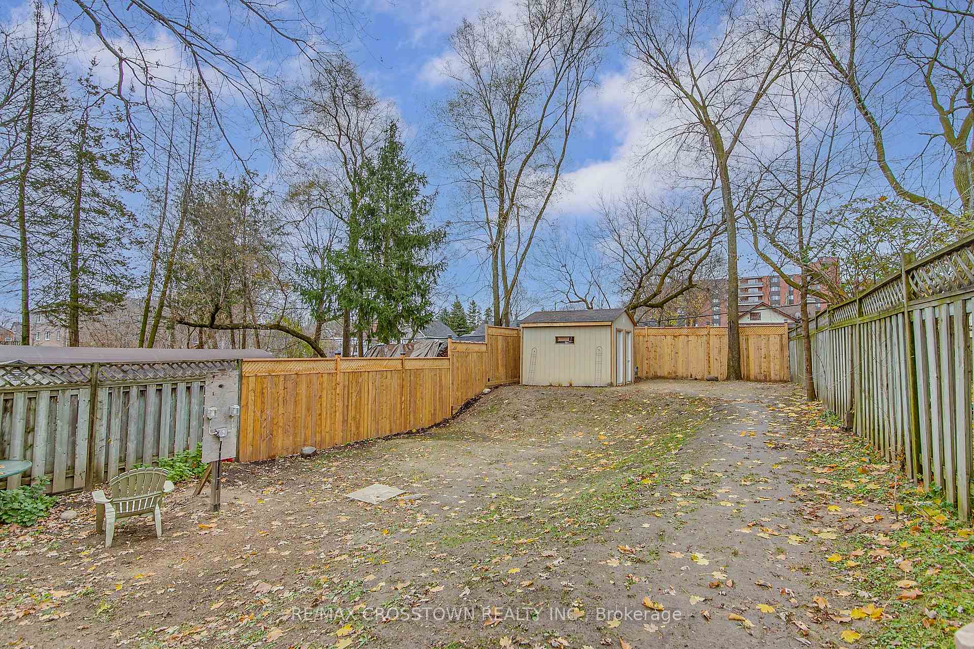 Photo 10 of Unit Upper, 105 Henry Street, Barrie, Queen's Park — HOMEH