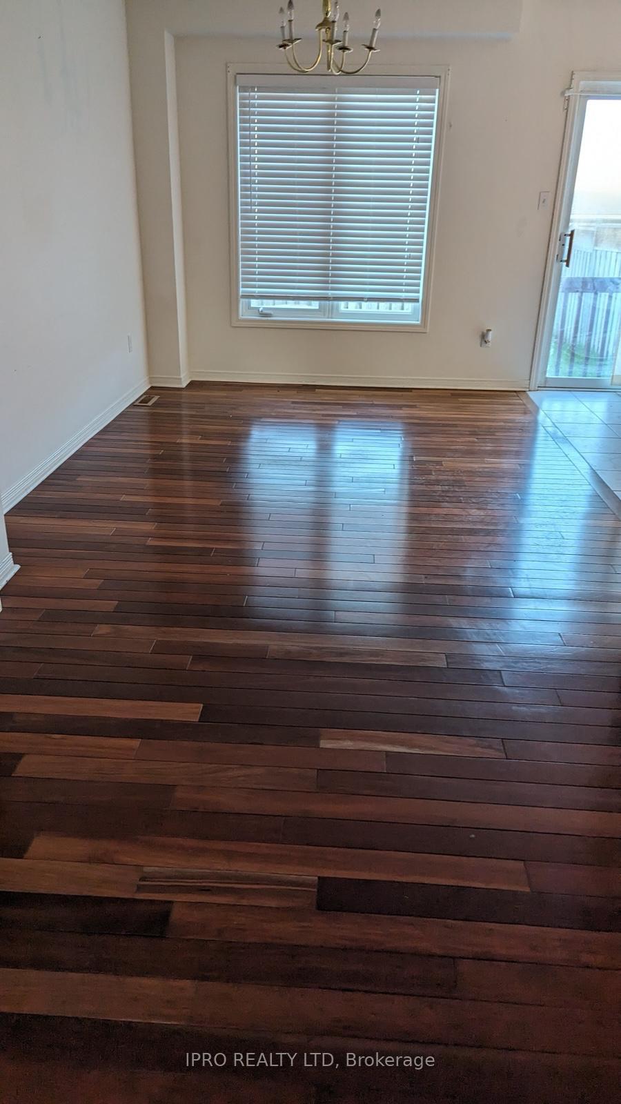 Photo 10 of 138 Olympia Crescent, Brampton, Fletcher's Meadow — HOMEH