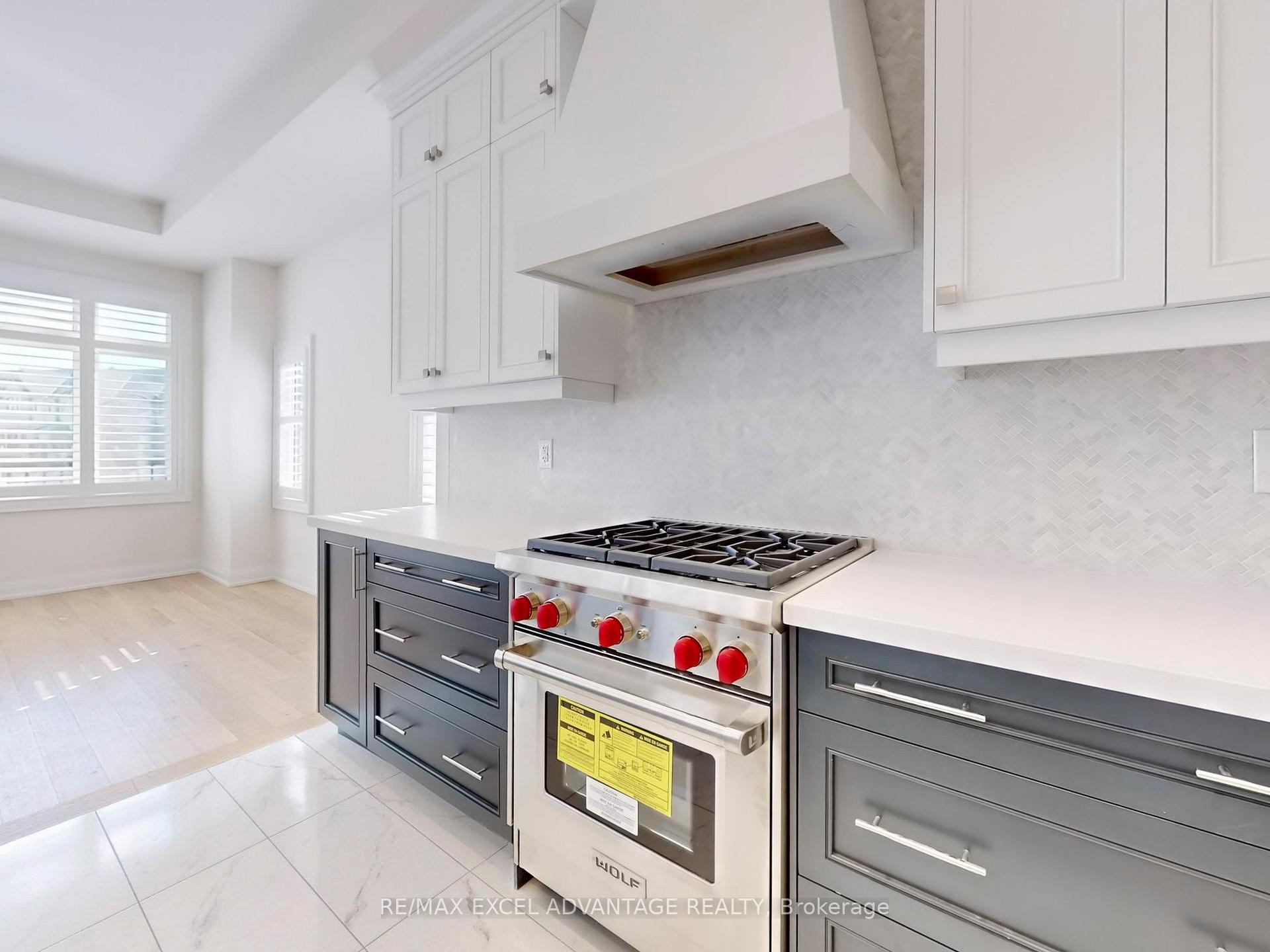 Photo 5 of 14 Abbeyhill Lane, Markham, Angus Glen — HOMEH