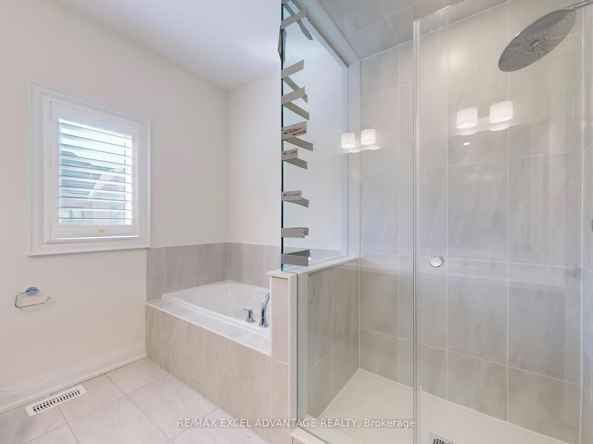 Photo 24 of 14 Abbeyhill Lane, Markham, Angus Glen — HOMEH