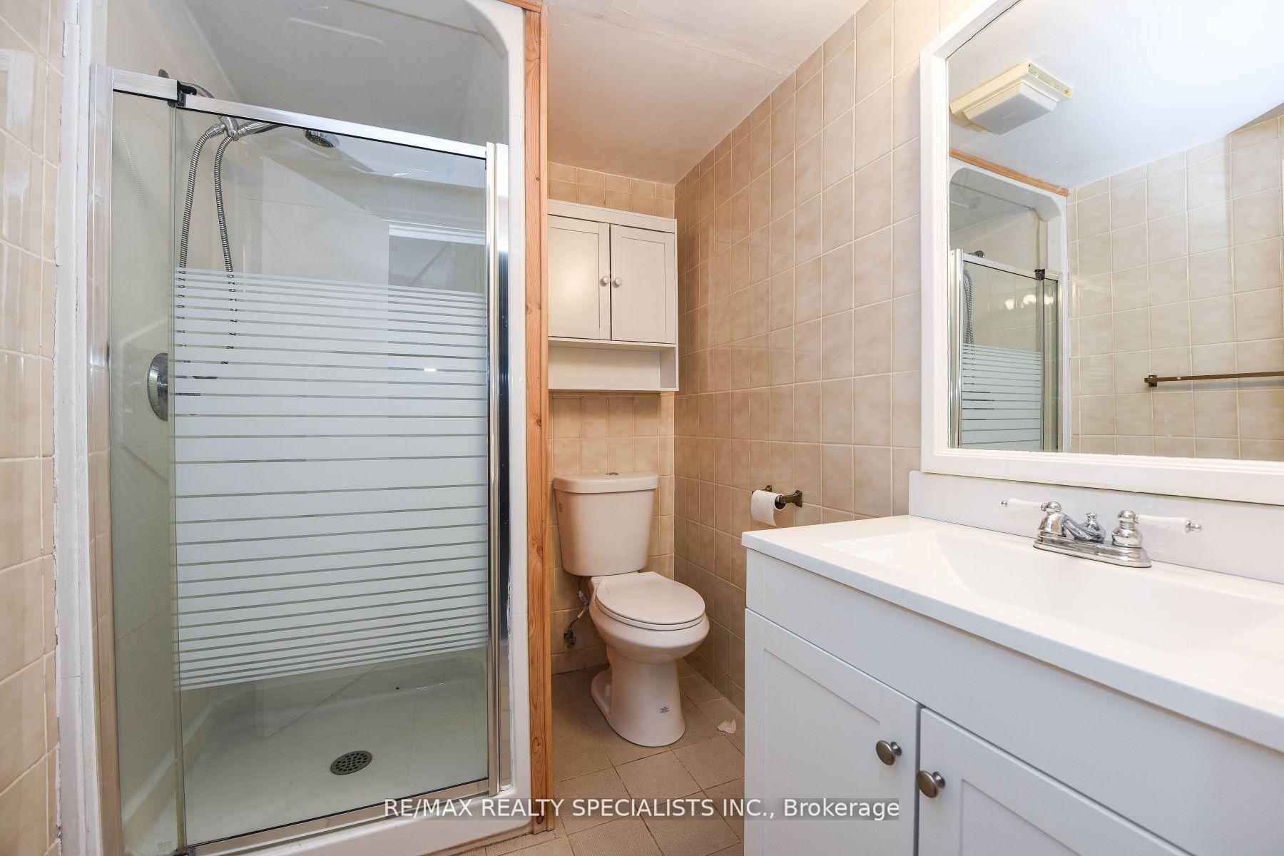 Photo 11 of 48 Appleby Drive, Brampton, Avondale — HOMEH