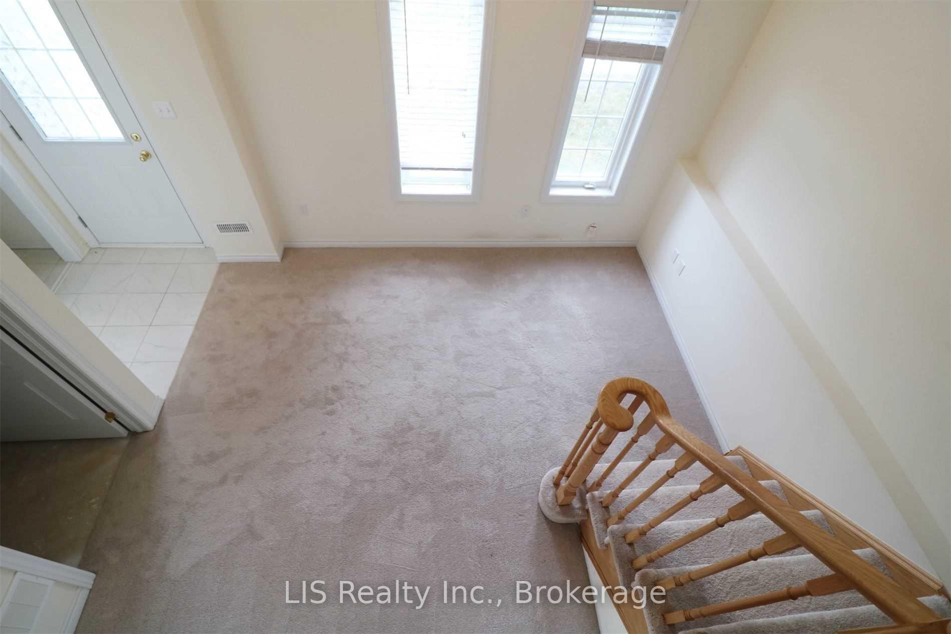 Photo 5 of Unit 70, 88 Decorso Drive, Guelph, Kortright East — HOMEH
