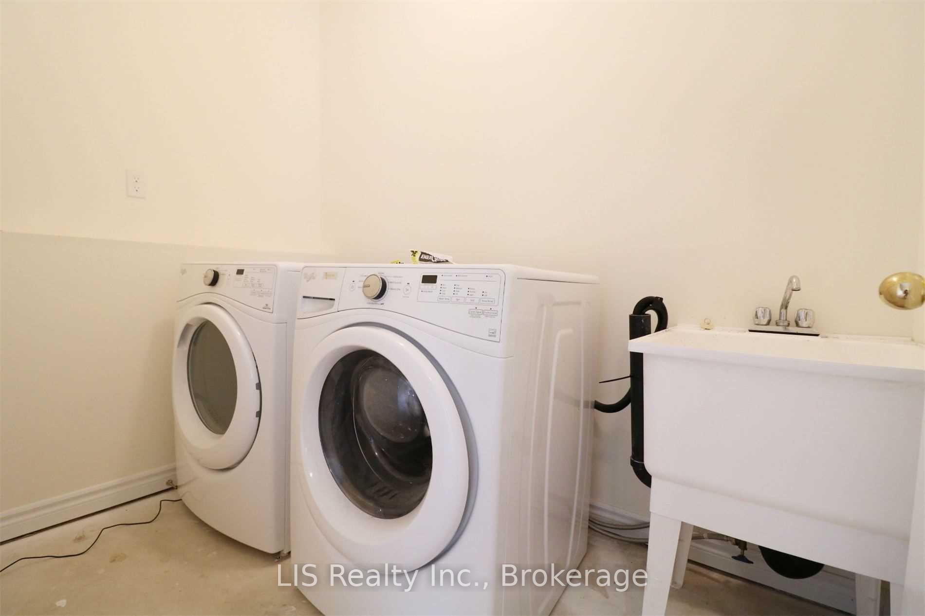 Photo 11 of Unit 70, 88 Decorso Drive, Guelph, Kortright East — HOMEH