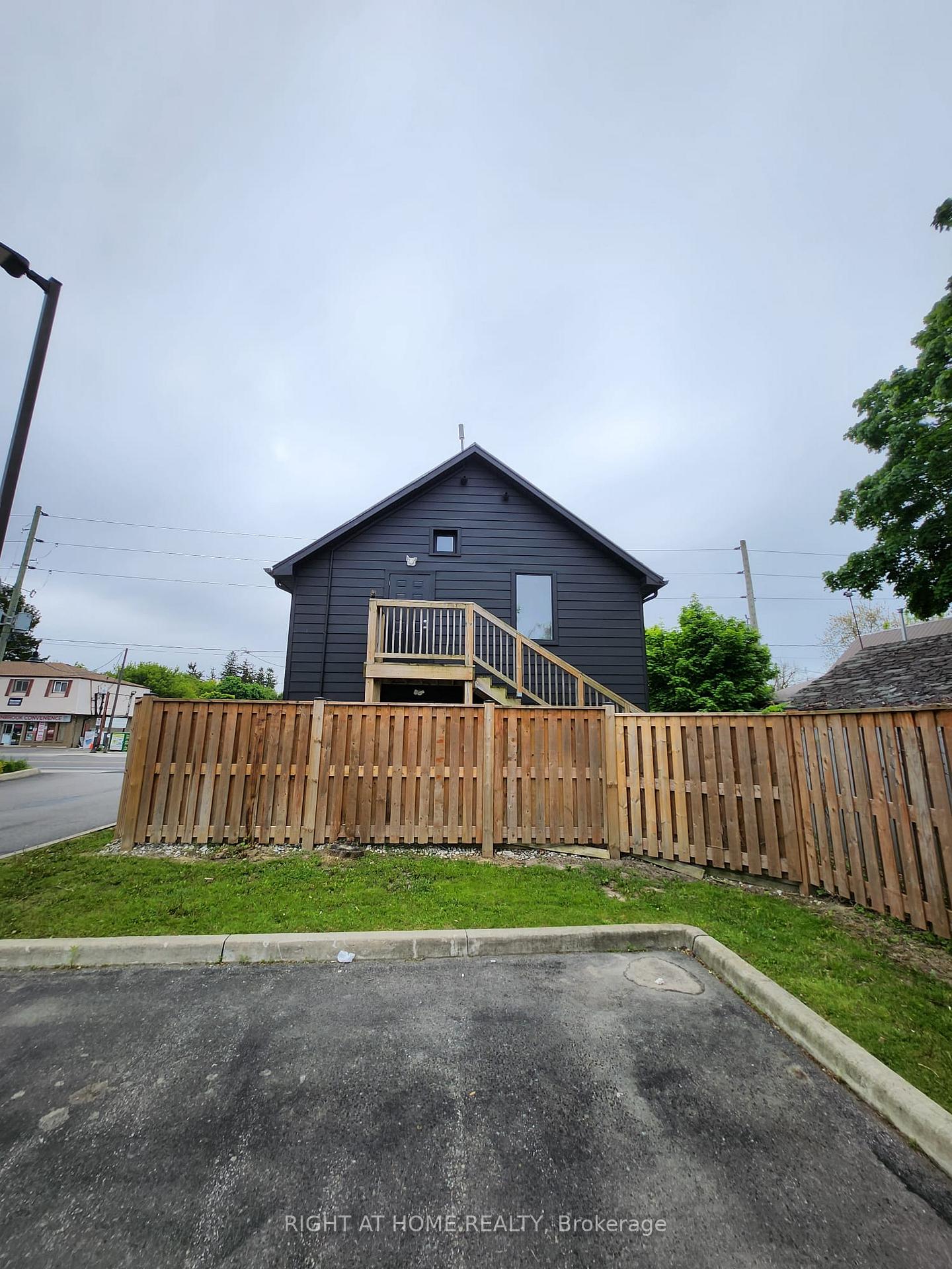 Photo 24 of Unit UPPER LEVEL, 3038 Rural Rd 56, Hamilton, Binbrook — HOMEH
