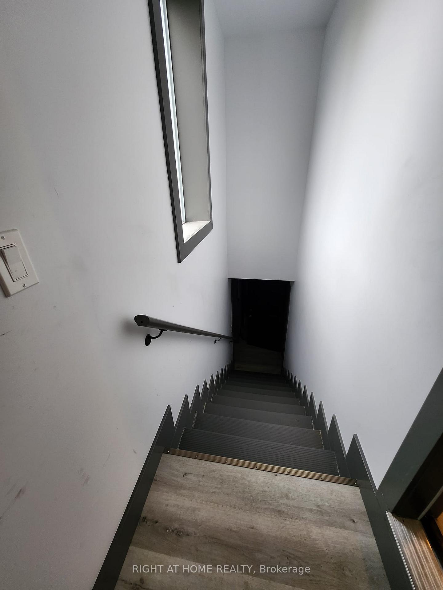 Photo 4 of Unit UPPER LEVEL, 3038 Rural Rd 56, Hamilton, Binbrook — HOMEH