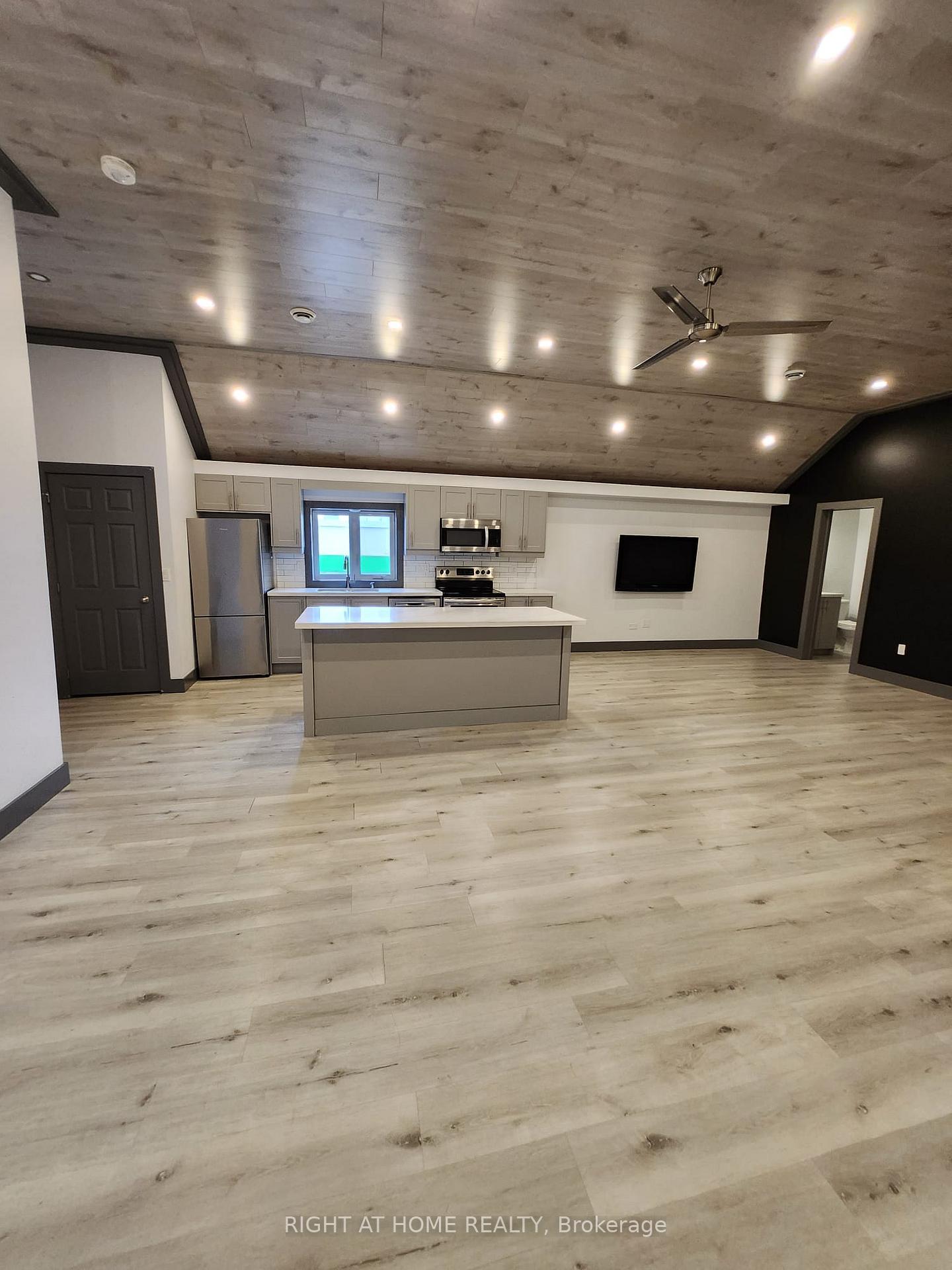 Photo 16 of Unit UPPER LEVEL, 3038 Rural Rd 56, Hamilton, Binbrook — HOMEH