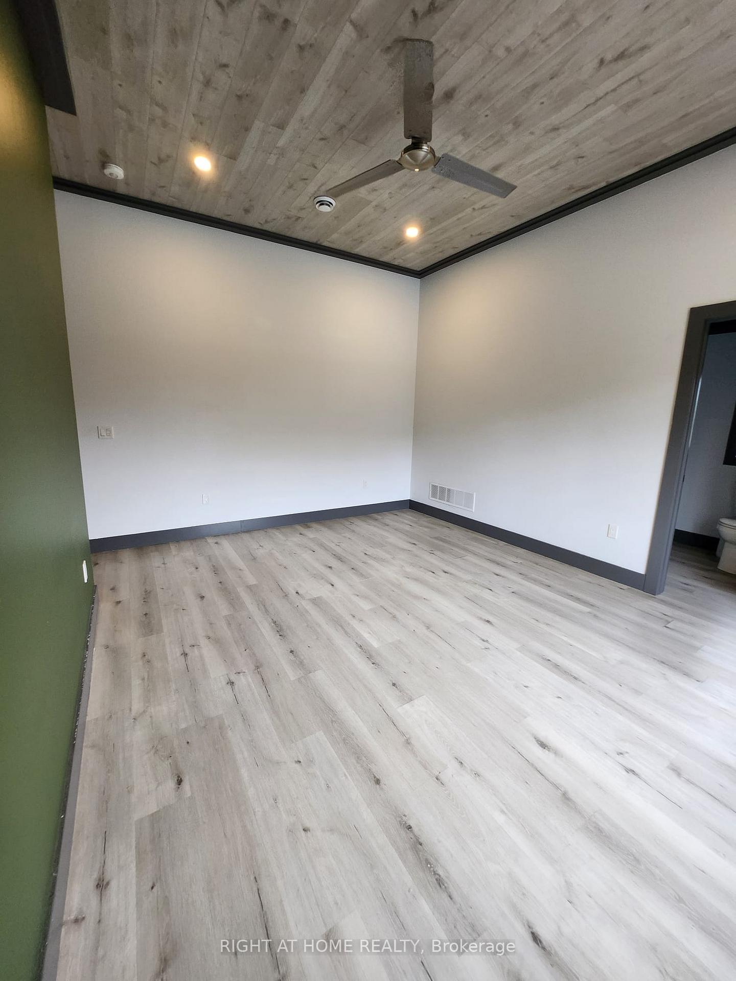 Photo 13 of Unit UPPER LEVEL, 3038 Rural Rd 56, Hamilton, Binbrook — HOMEH