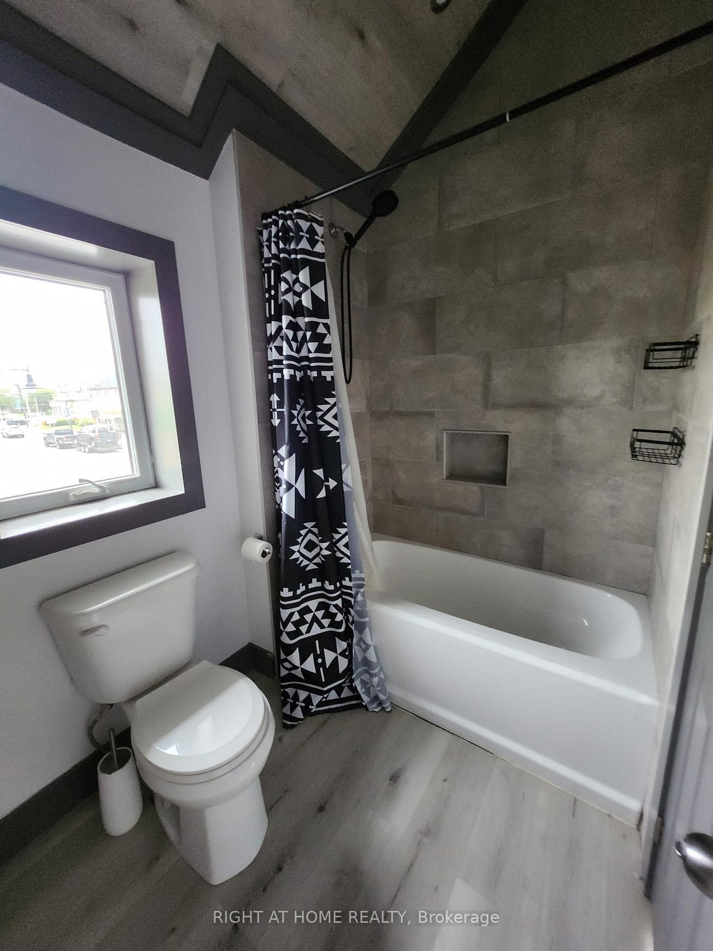 Photo 20 of Unit UPPER LEVEL, 3038 Rural Rd 56, Hamilton, Binbrook — HOMEH