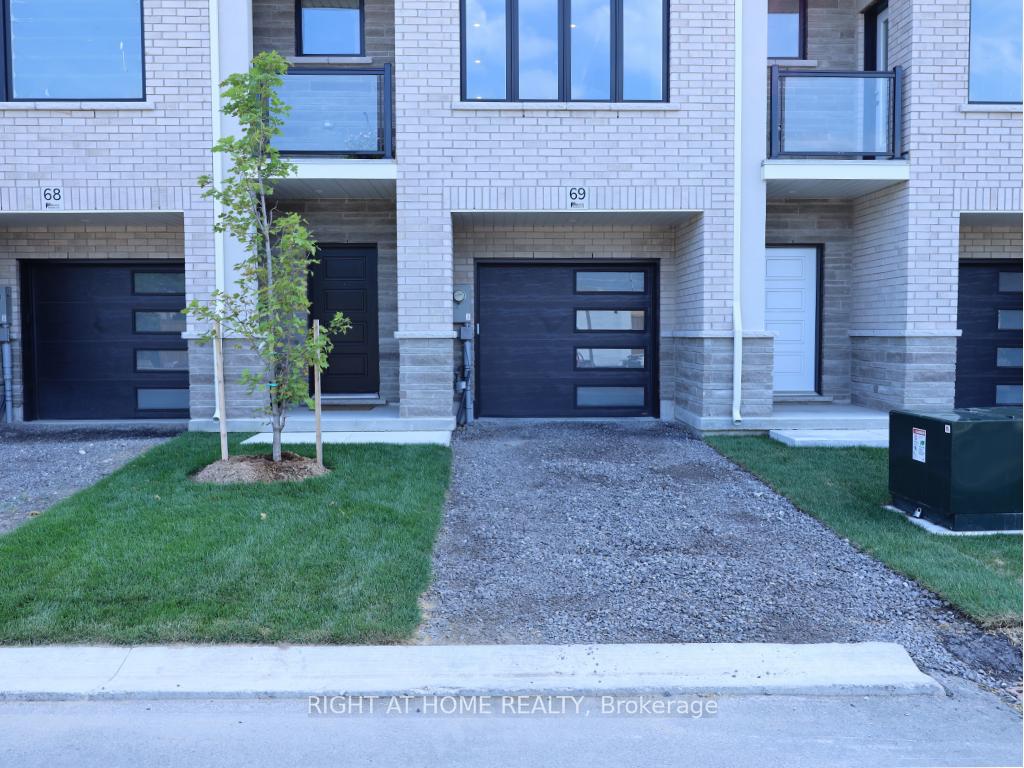 Front of Unit 69, 292 Vine Street