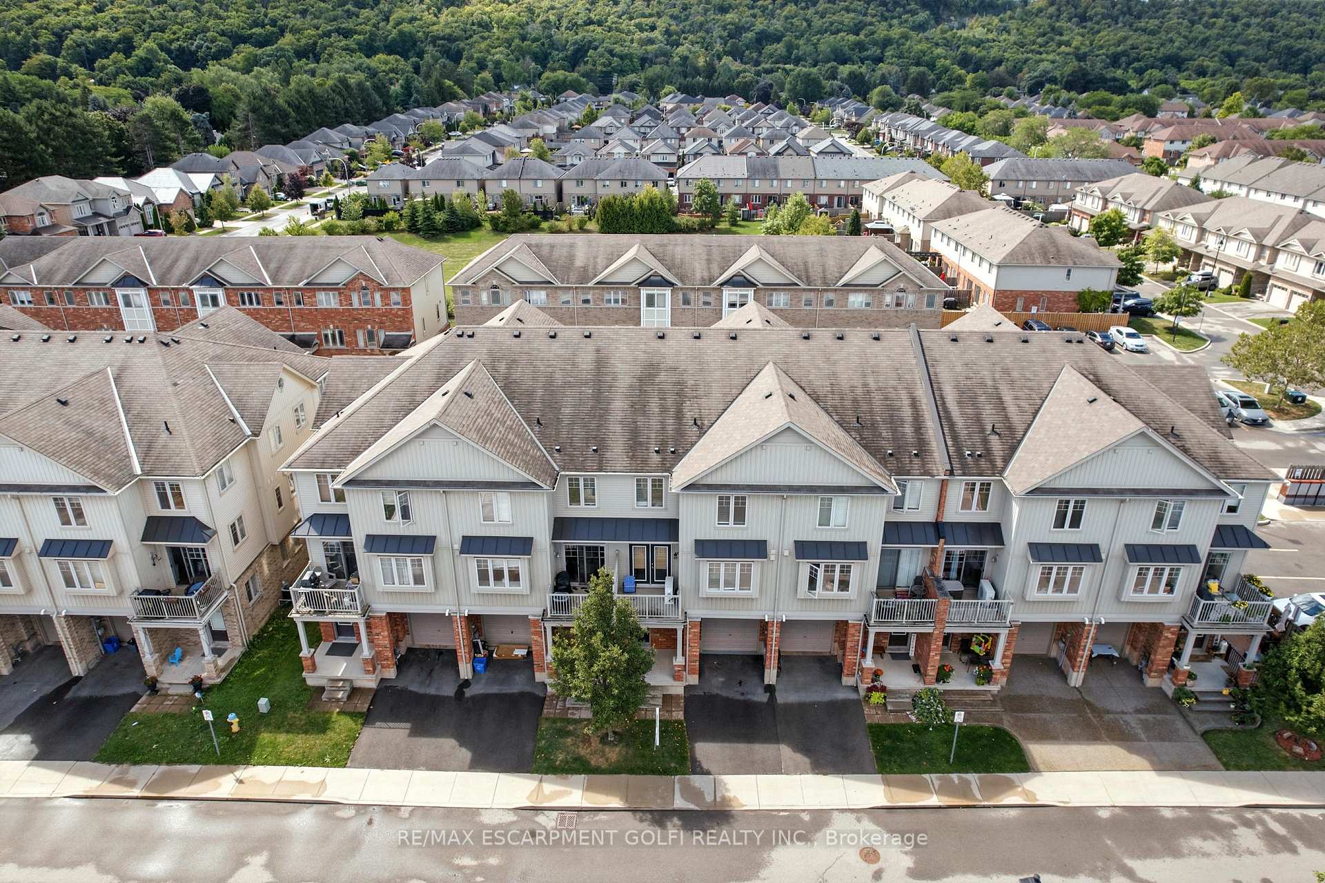 Photo 5 of Unit 81, 6 Chestnut Drive, Grimsby, Grimsby West — HOMEH