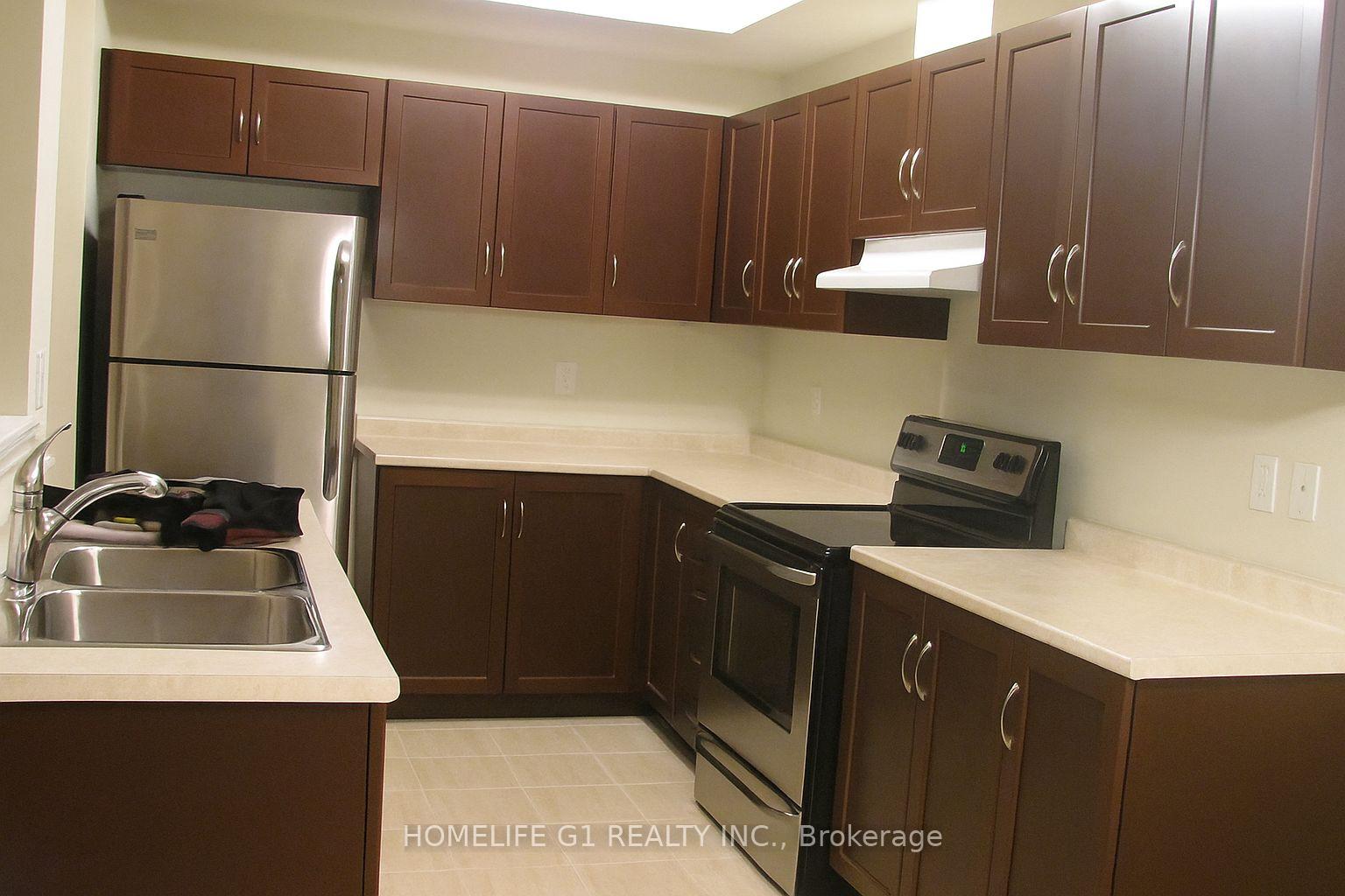 Photo 3 of Unit 45, 8 Lakelawn Road, Grimsby, Grimsby Beach — HOMEH