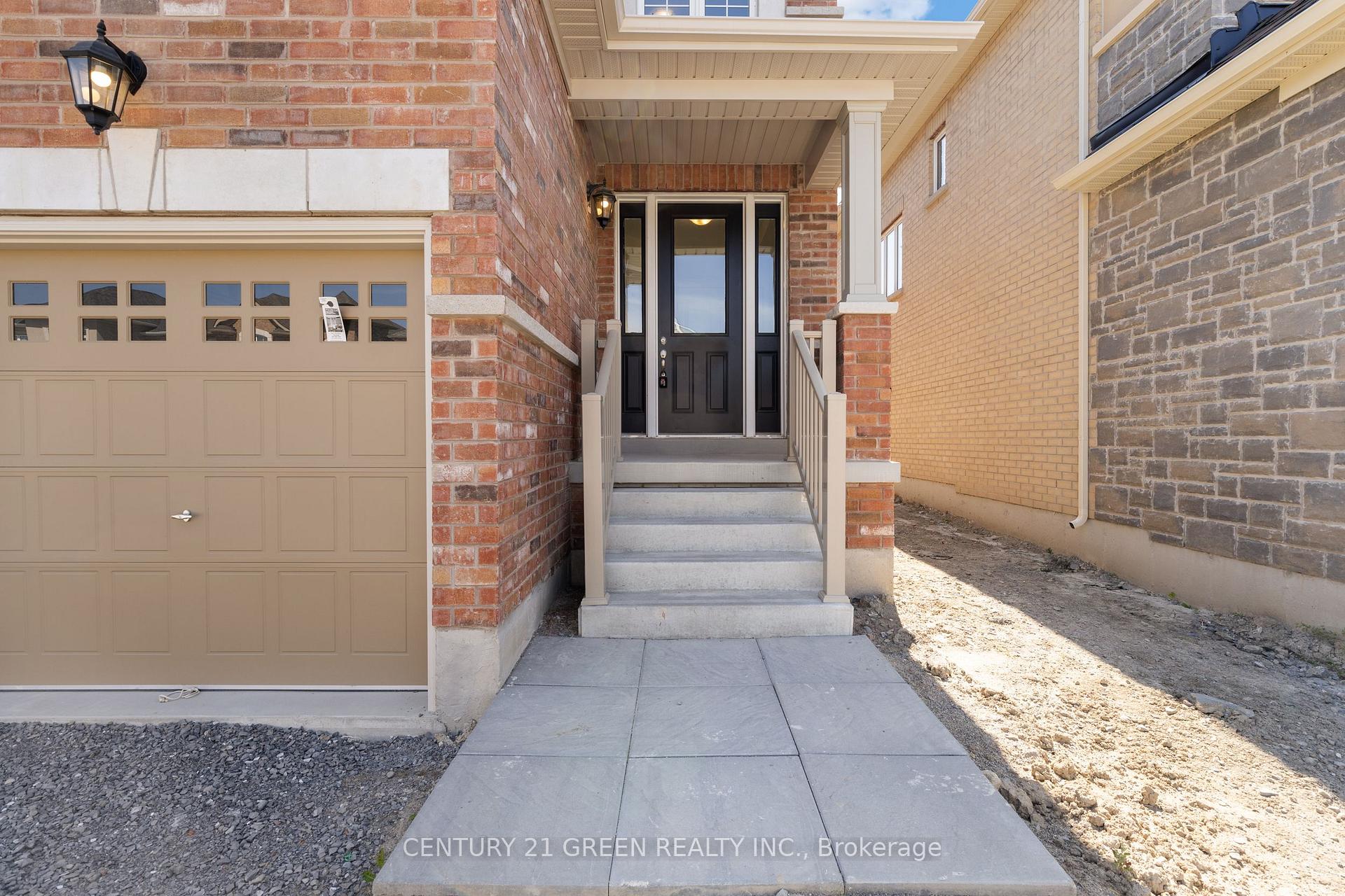 Photo 14 of Unit Main, 8 Shawbridge Court, Hamilton, Stoney Creek — HOMEH
