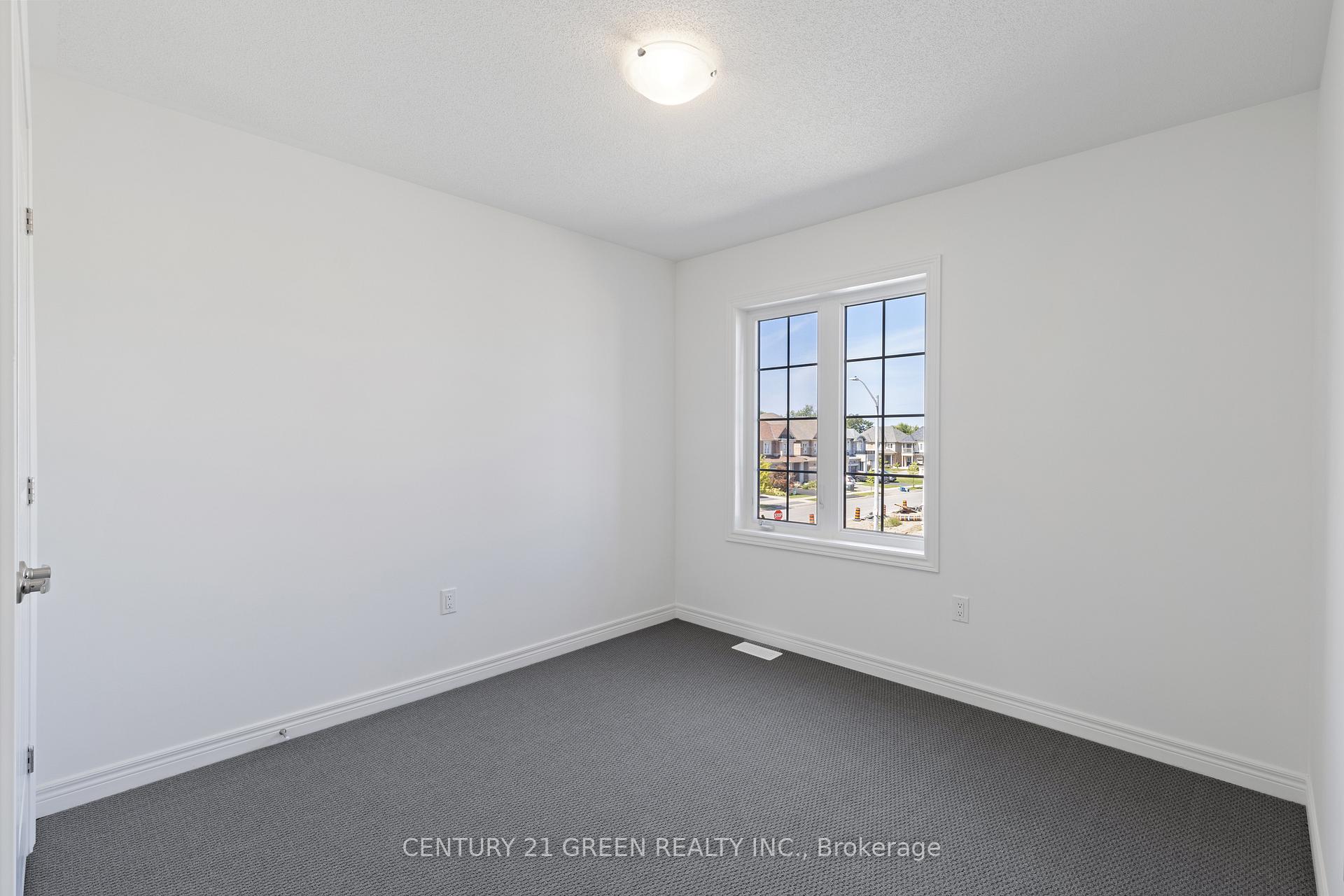 Photo 9 of Unit Main, 8 Shawbridge Court, Hamilton, Stoney Creek — HOMEH