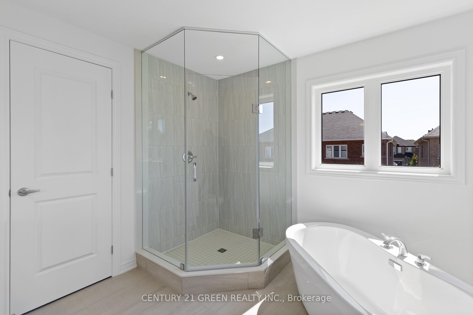 Photo 7 of Unit Main, 8 Shawbridge Court, Hamilton, Stoney Creek — HOMEH