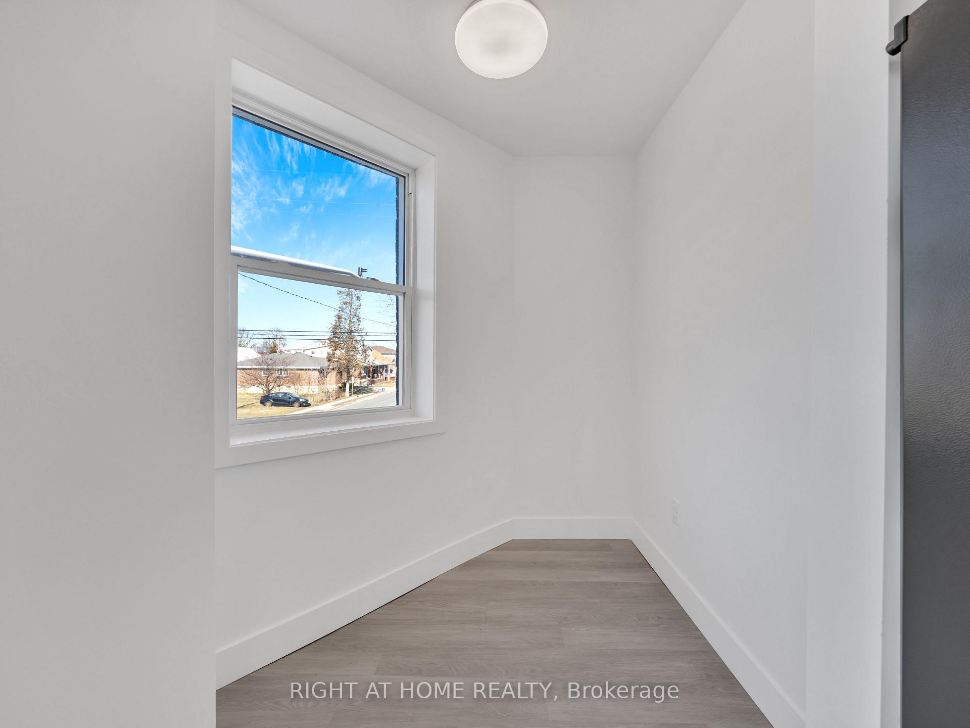 Photo 23 of Unit 204, 1804 Drouillard Road, Windsor — HOMEH