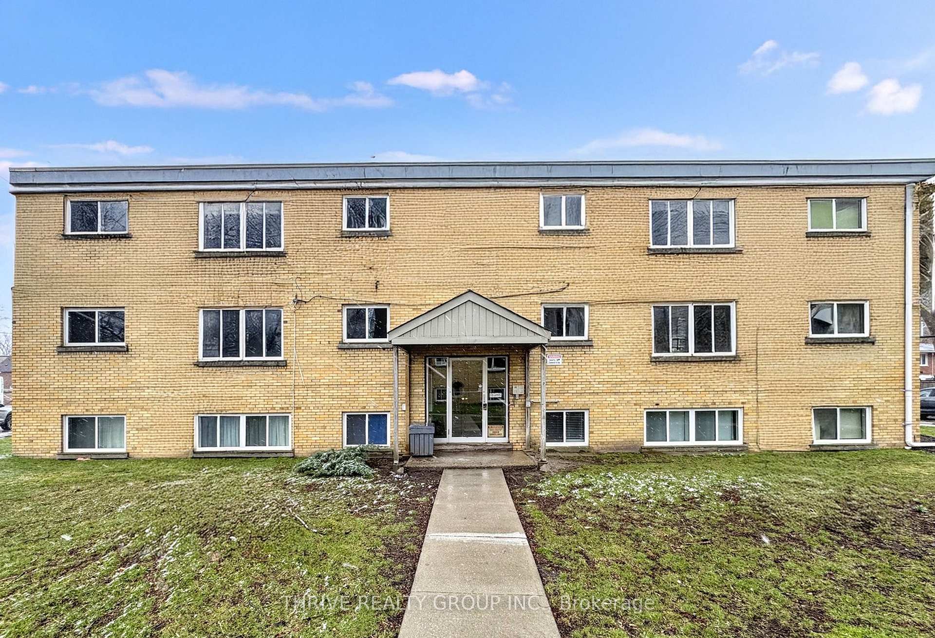 Front of Unit 10, 63 Wellington Road
