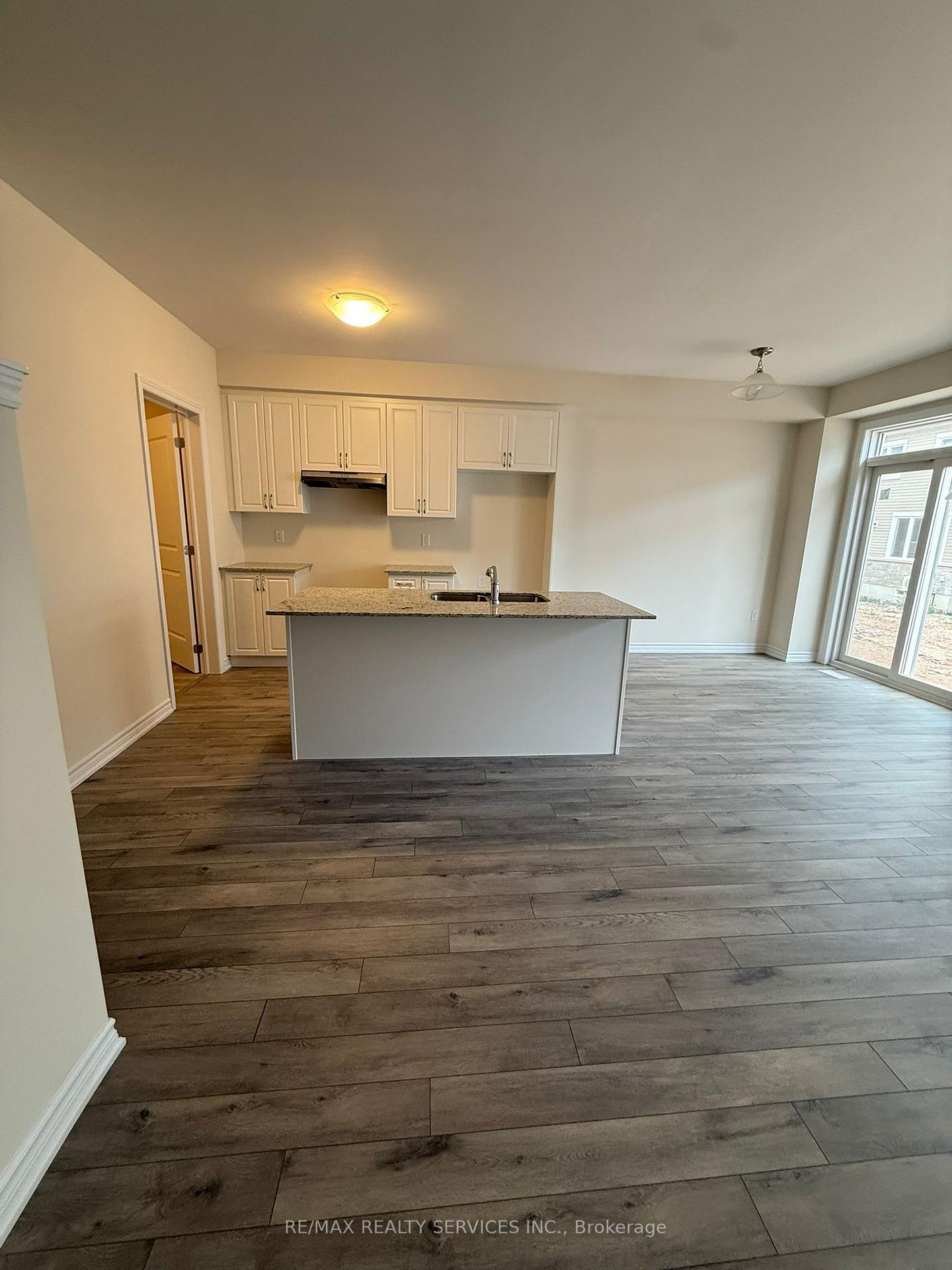 Photo 10 of 157 McGill Avenue, Erin — HOMEH