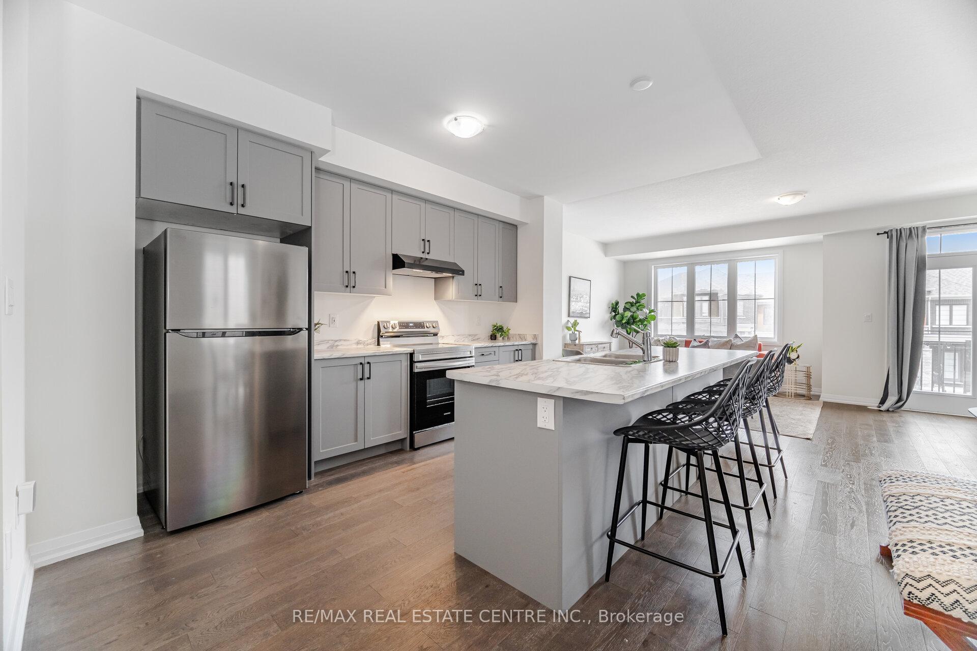 Photo 13 of 33 Granville Crescent, Haldimand — HOMEH