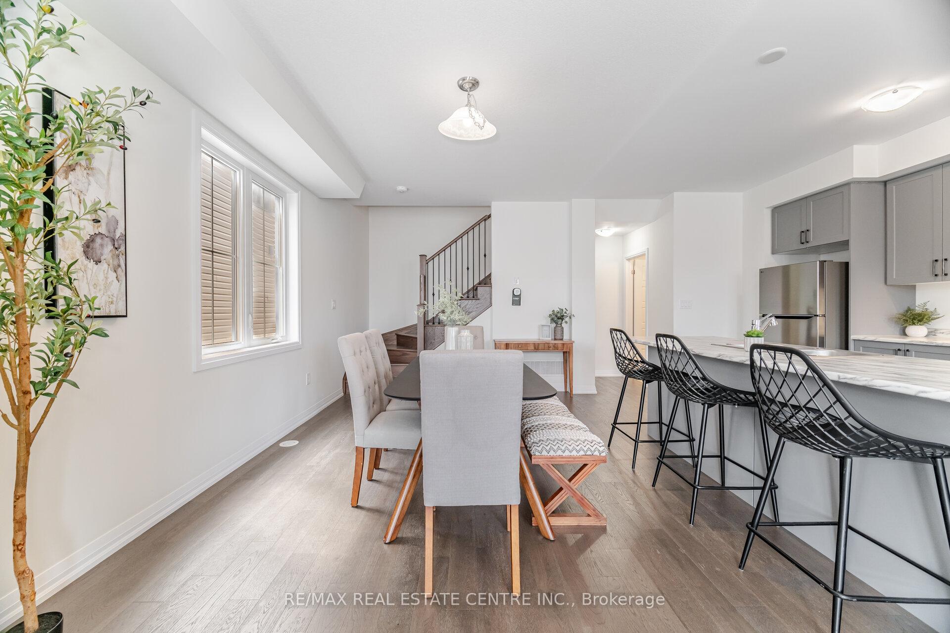 Photo 19 of 33 Granville Crescent, Haldimand — HOMEH