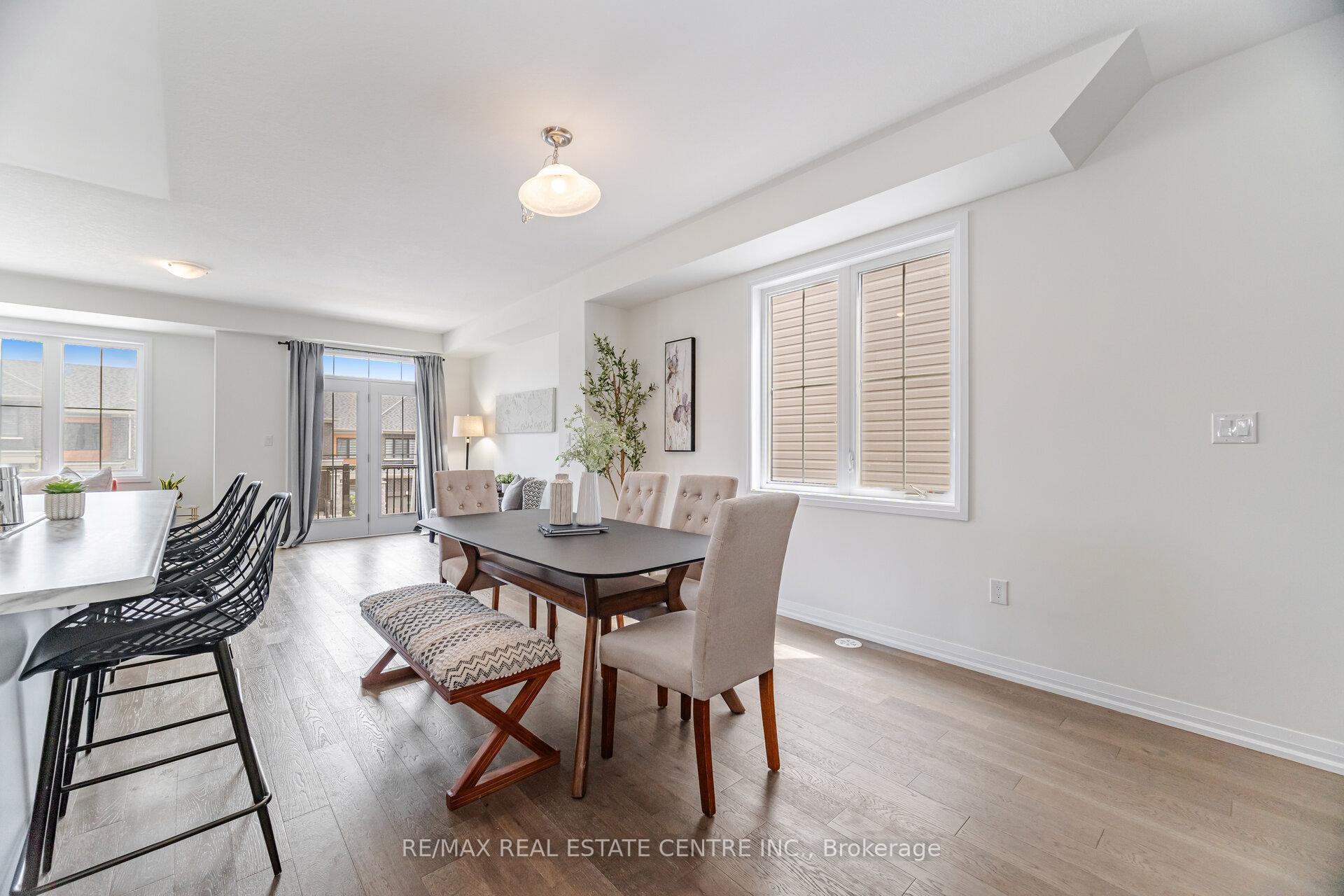 Photo 23 of 33 Granville Crescent, Haldimand — HOMEH