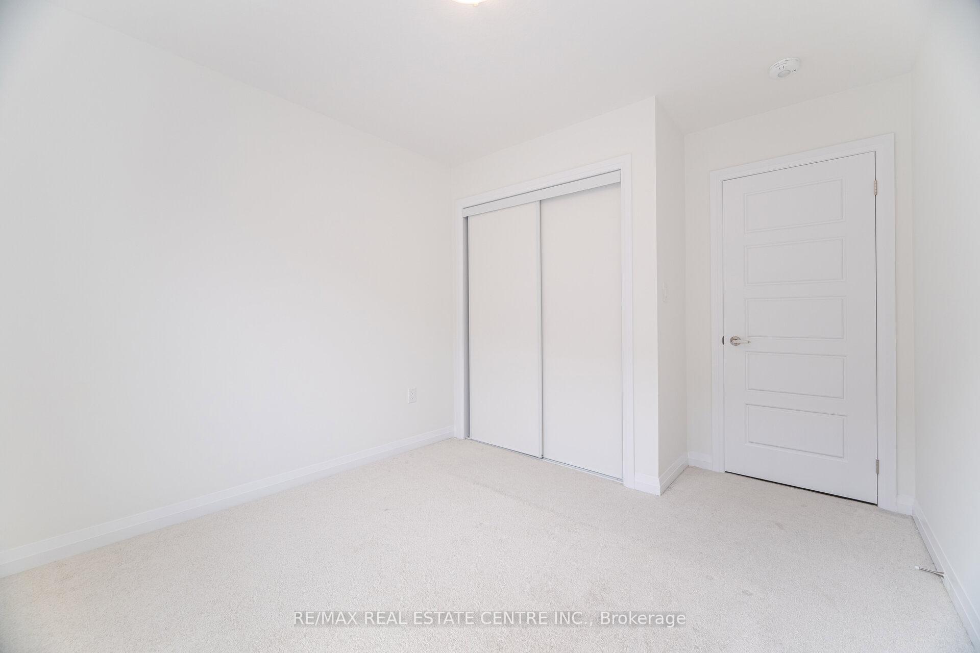 Photo 38 of 33 Granville Crescent, Haldimand — HOMEH