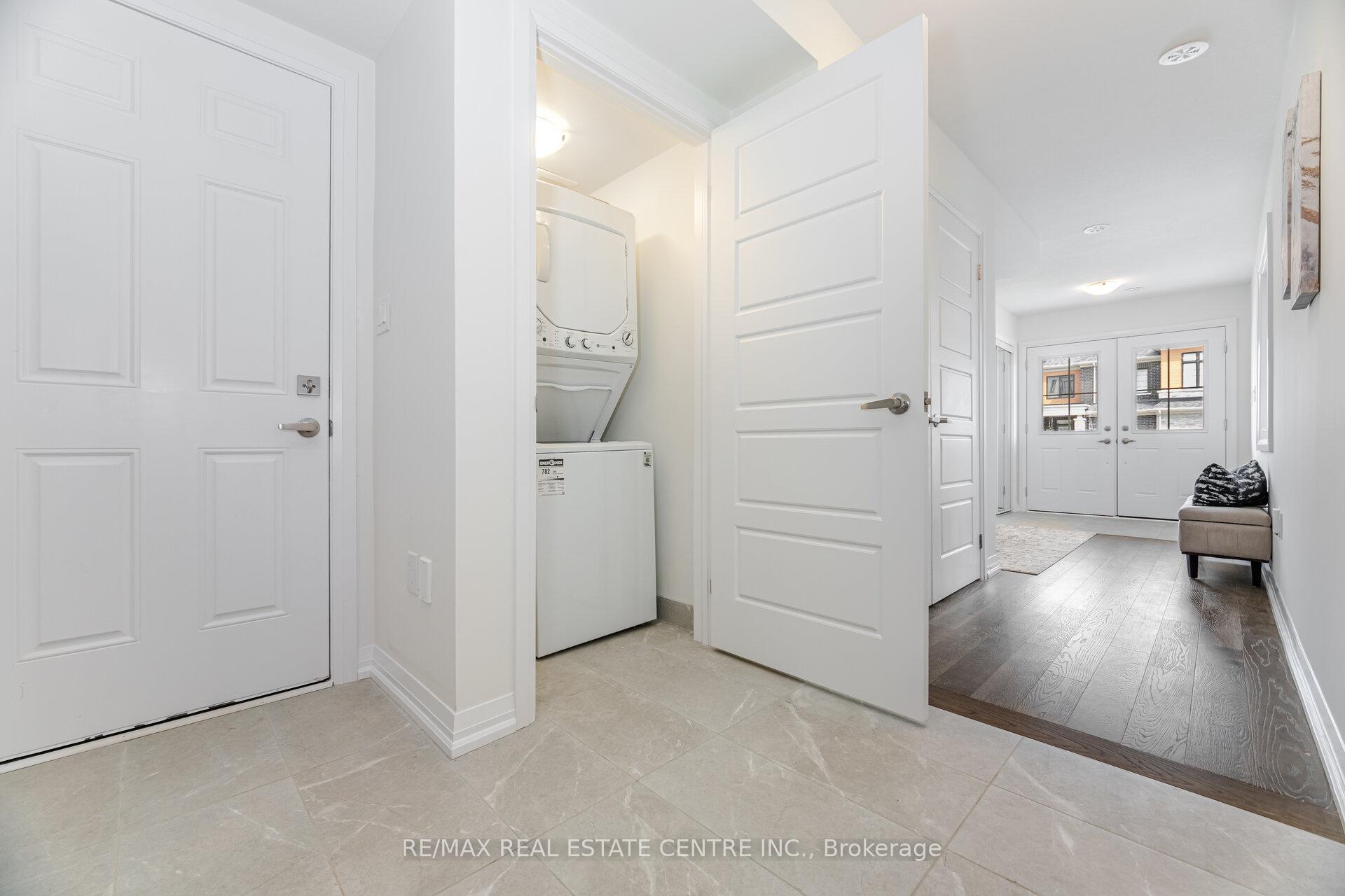 Photo 45 of 33 Granville Crescent, Haldimand — HOMEH