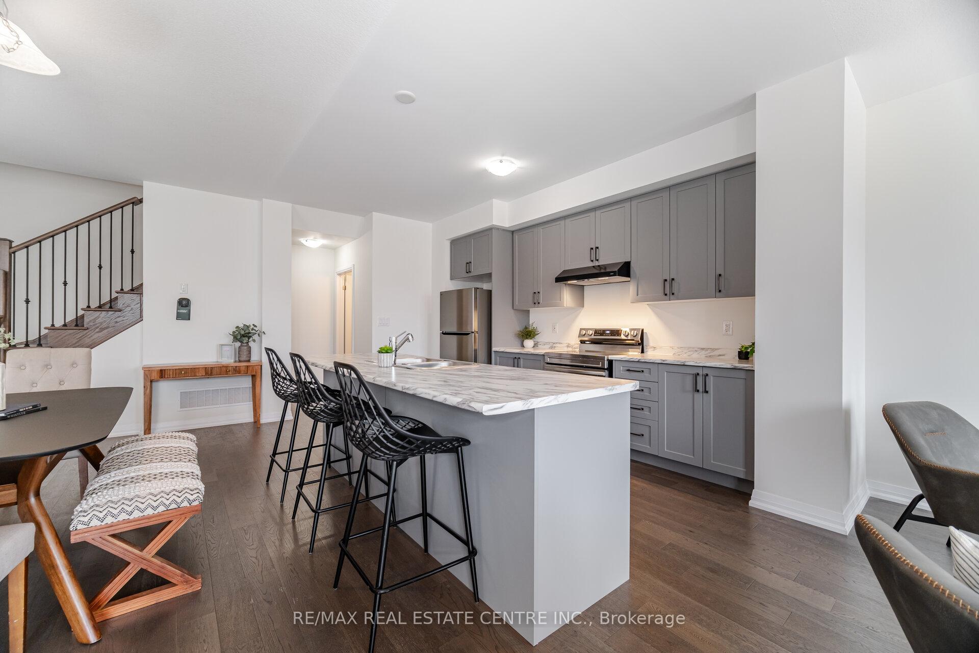 Photo 50 of 33 Granville Crescent, Haldimand — HOMEH