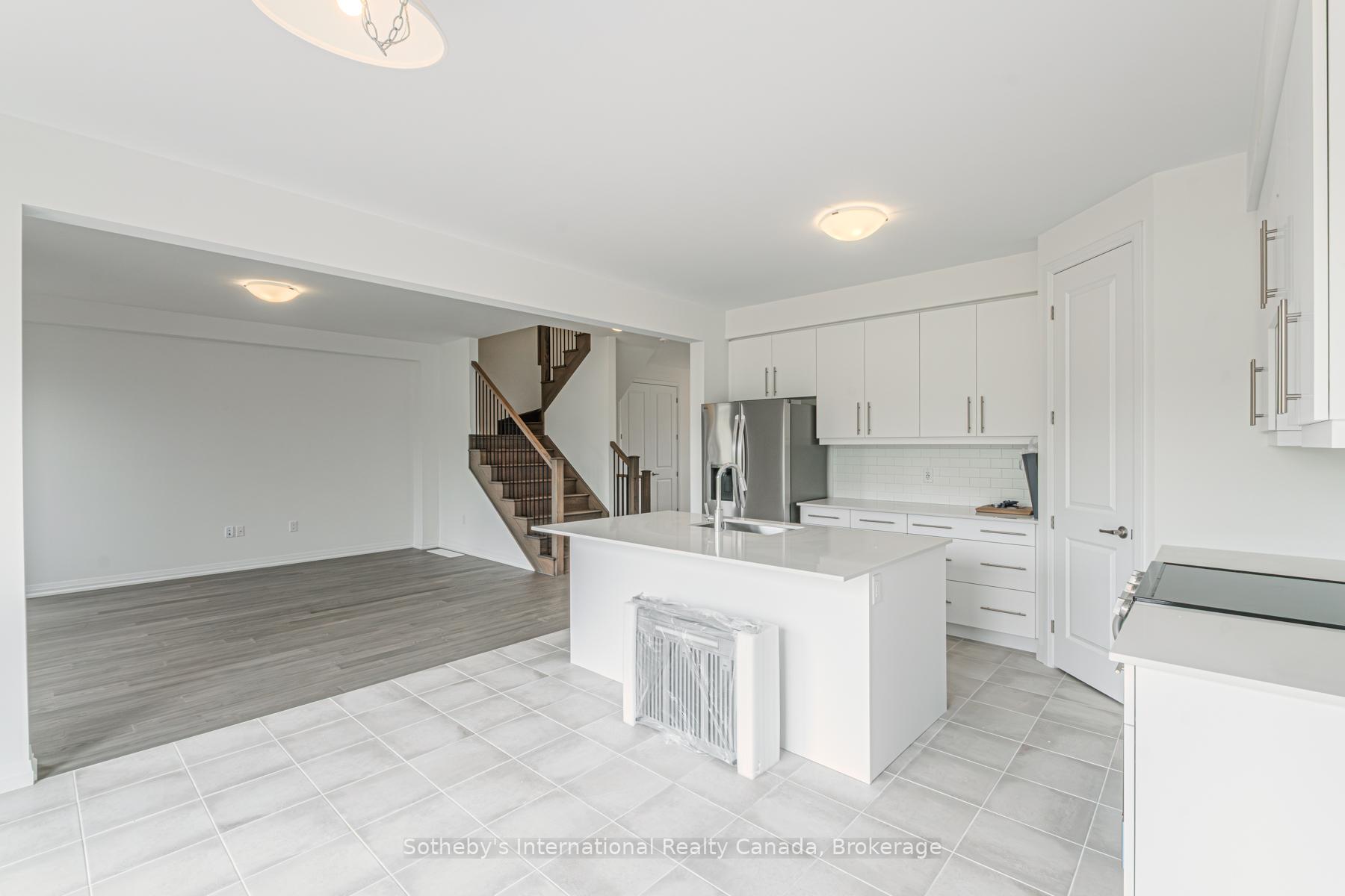 Photo 11 of 74 Ralph Newbrooke Circle, Brant, Paris — HOMEH