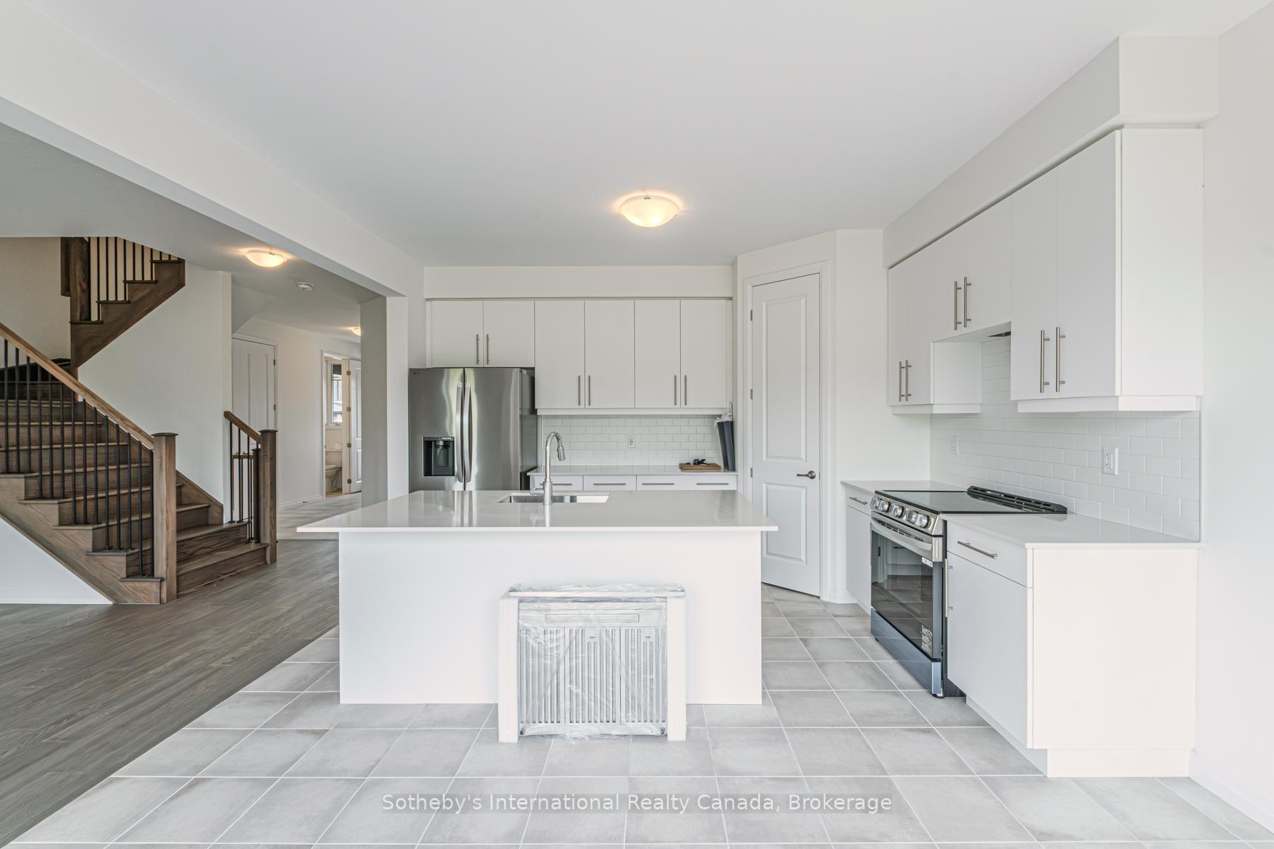 Photo 15 of 74 Ralph Newbrooke Circle, Brant, Paris — HOMEH