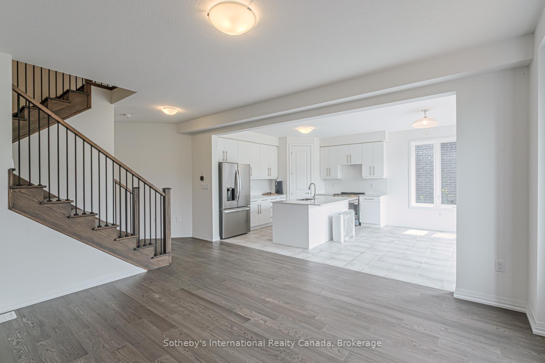 Photo 18 of 74 Ralph Newbrooke Circle, Brant, Paris — HOMEH