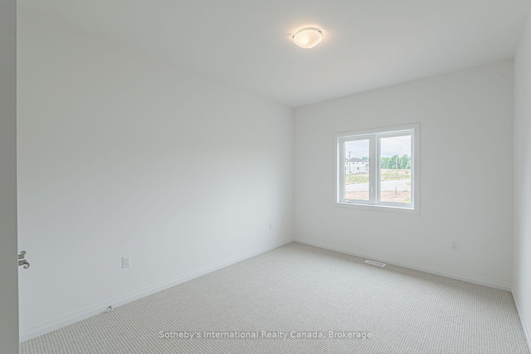 Photo 22 of 74 Ralph Newbrooke Circle, Brant, Paris — HOMEH