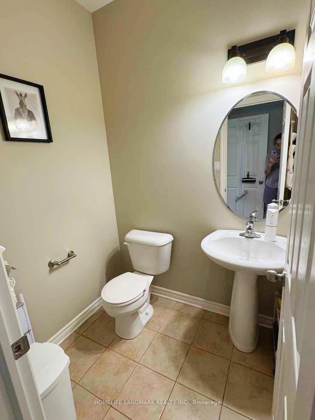 Photo 2 of 253 Meadowsweet Trail, London, North B — HOMEH