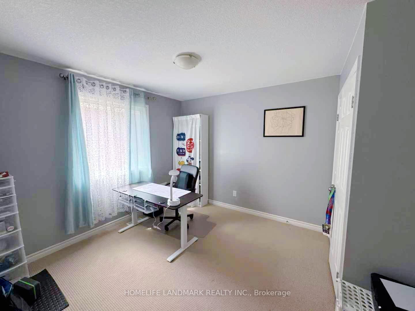 Photo 4 of 253 Meadowsweet Trail, London, North B — HOMEH