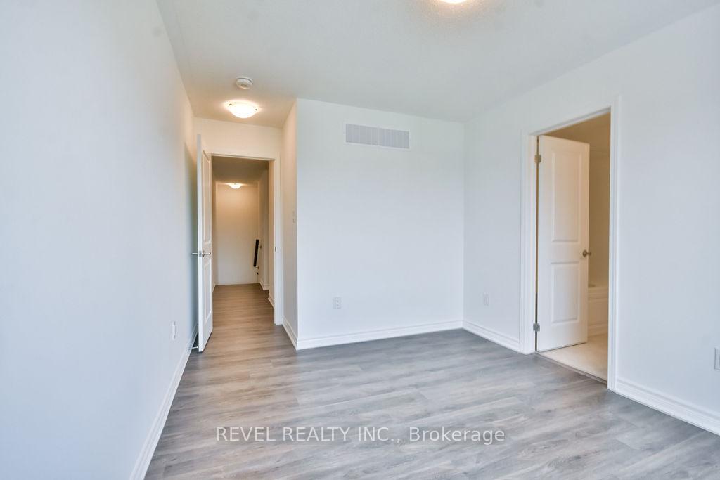 Photo 11 of 22 Ennerdale Street, Barrie, Rural Barrie Southwest — HOMEH