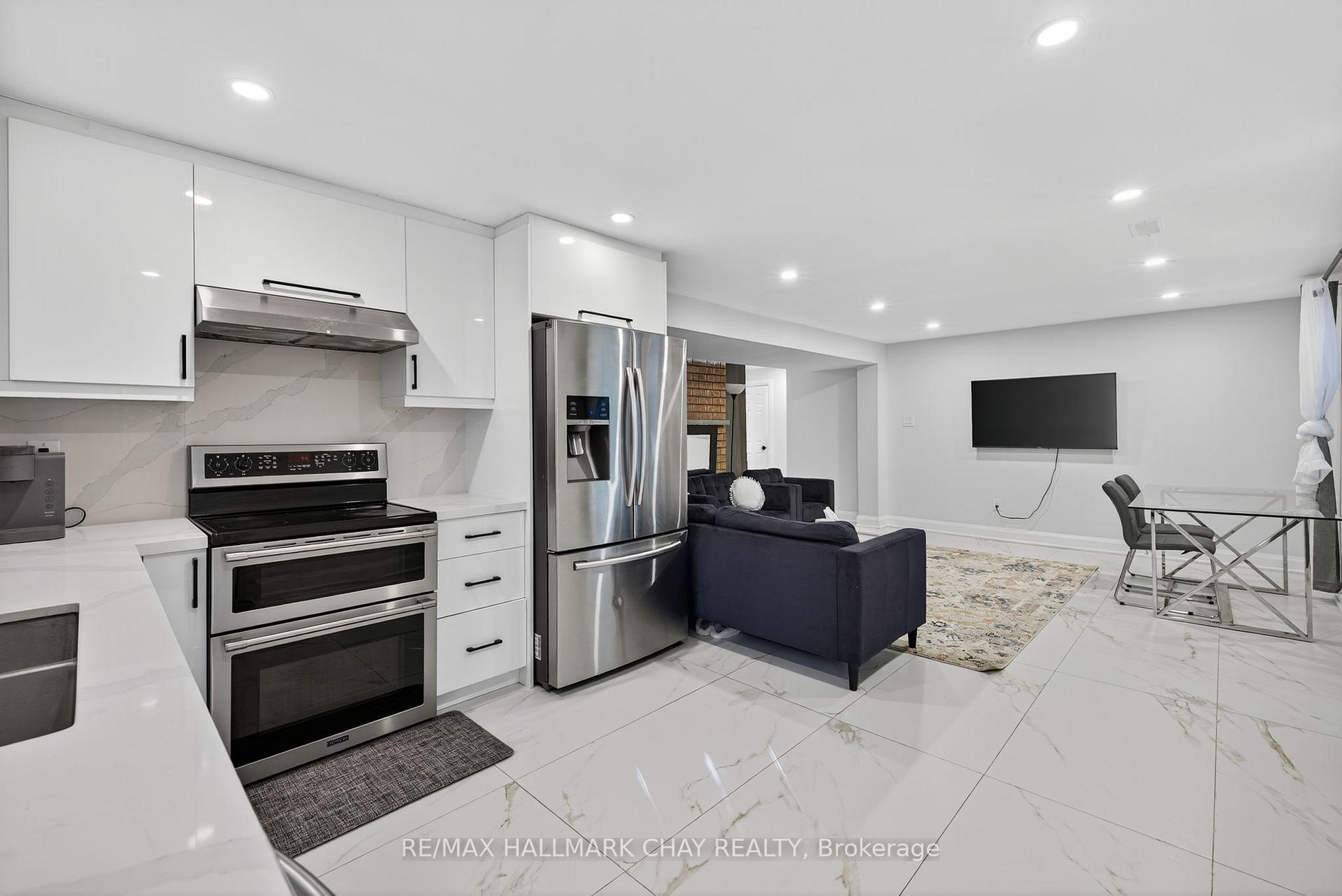Photo 17 of Unit Lower, 10 Tribblings Crescent, Kitchener, Pioneer Park — HOMEH