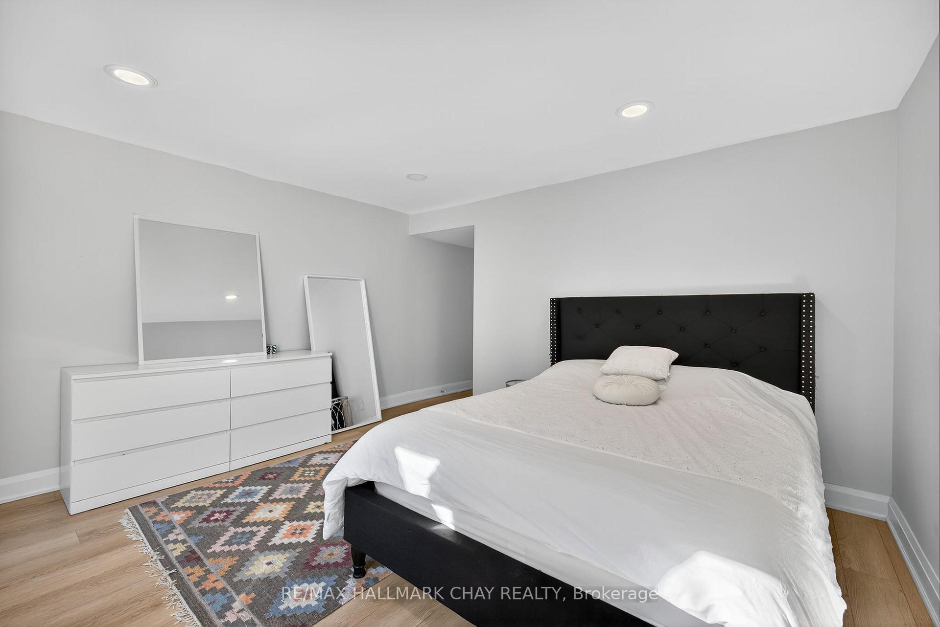 Photo 9 of Unit Lower, 10 Tribblings Crescent, Kitchener, Pioneer Park — HOMEH