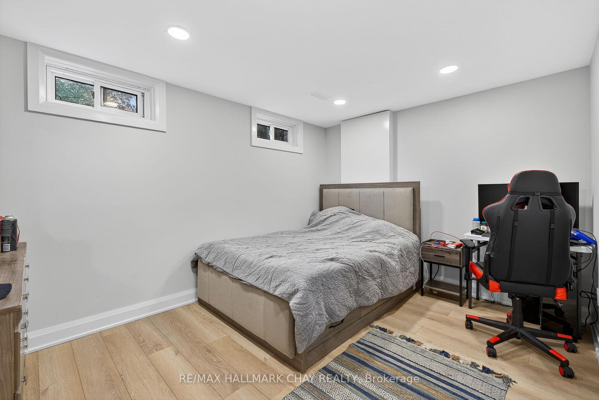 Photo 11 of Unit Lower, 10 Tribblings Crescent, Kitchener, Pioneer Park — HOMEH