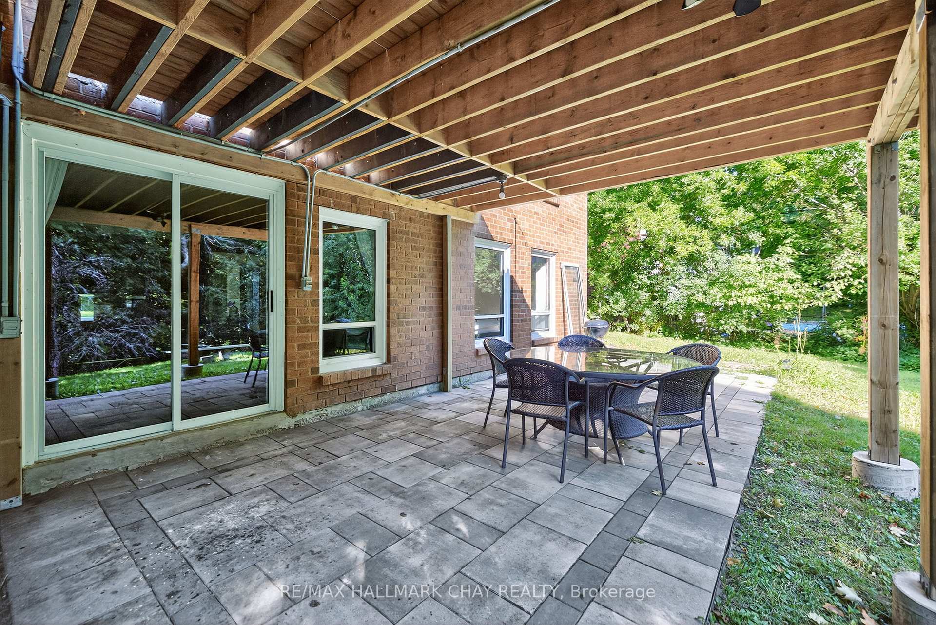 Photo 13 of Unit Lower, 10 Tribblings Crescent, Kitchener, Pioneer Park — HOMEH