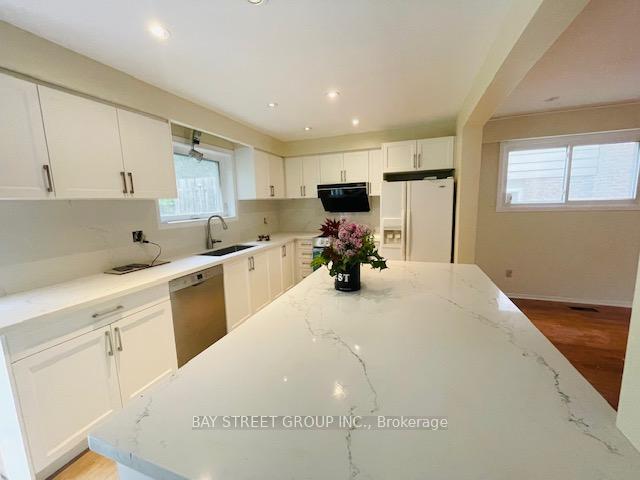 Photo 3 of Unit Suit A, 40 Henricks Road, Markham, Aileen-Willowbrook — HOMEH