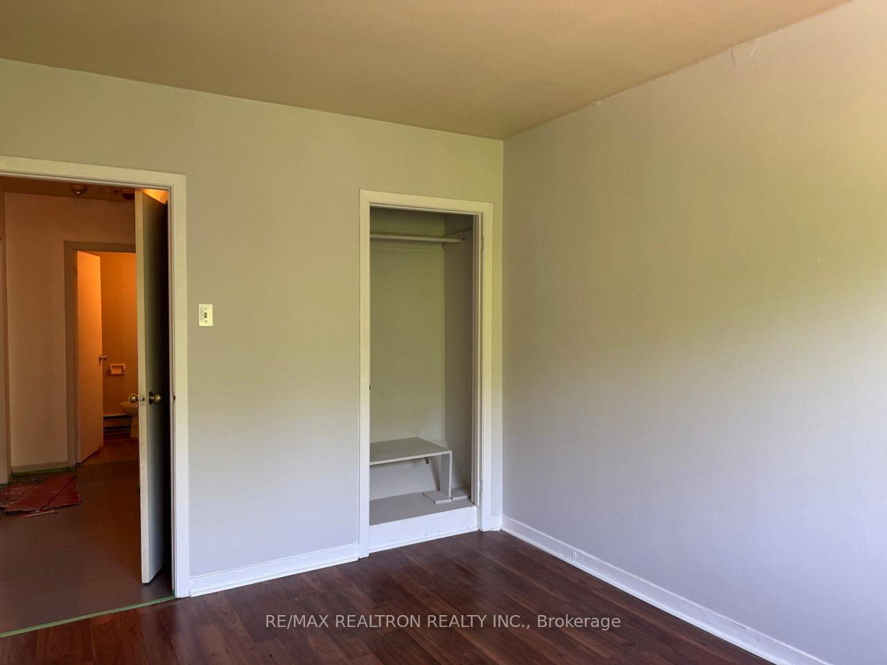 Photo 7 of Unit 204, 14810 Yonge Street, Aurora, Aurora Highlands — HOMEH