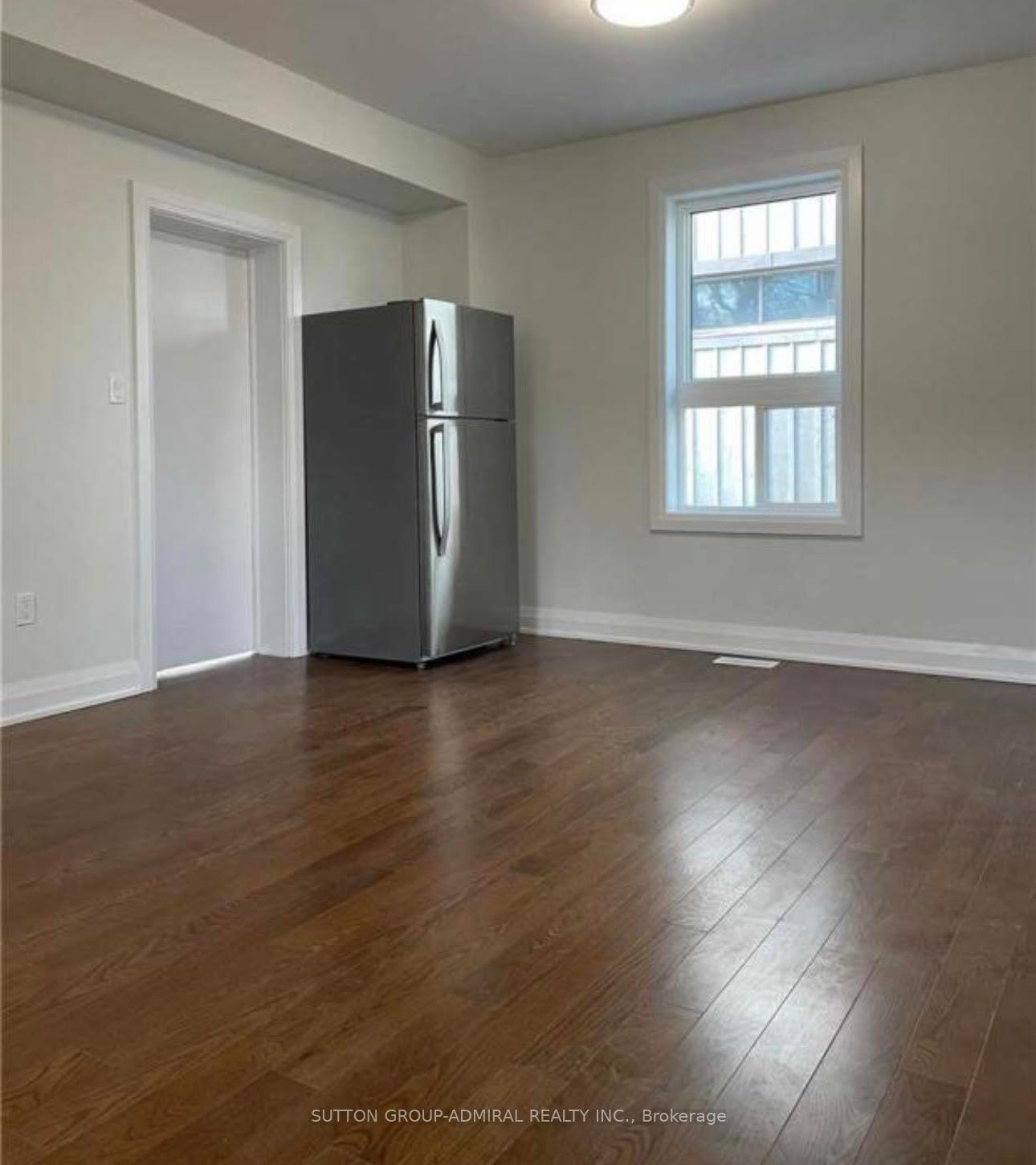 Photo 3 of Unit Main Floor, 1608 Dufferin Street, Whitby, Port Whitby — HOMEH