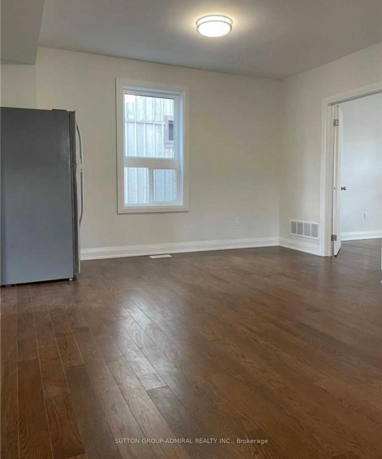 Photo 7 of Unit Main Floor, 1608 Dufferin Street, Whitby, Port Whitby — HOMEH