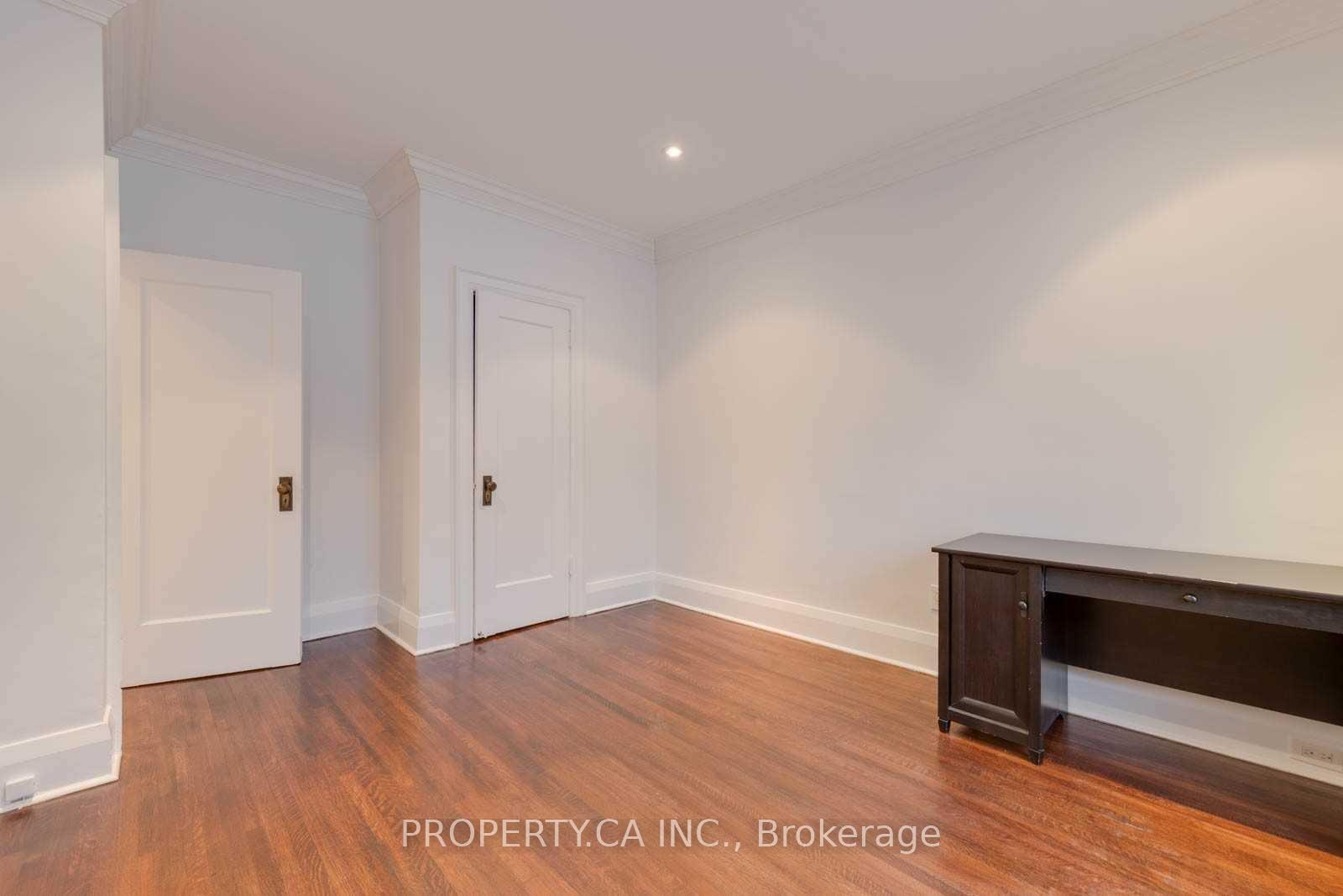Photo 18 of Unit Main, 460 Oriole Parkway, Toronto, Yonge-Eglinton — HOMEH