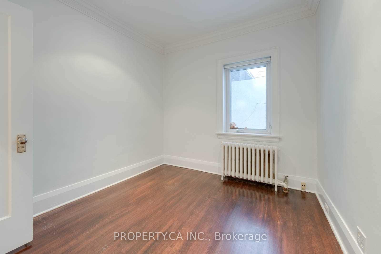 Photo 10 of Unit Main, 460 Oriole Parkway, Toronto, Yonge-Eglinton — HOMEH