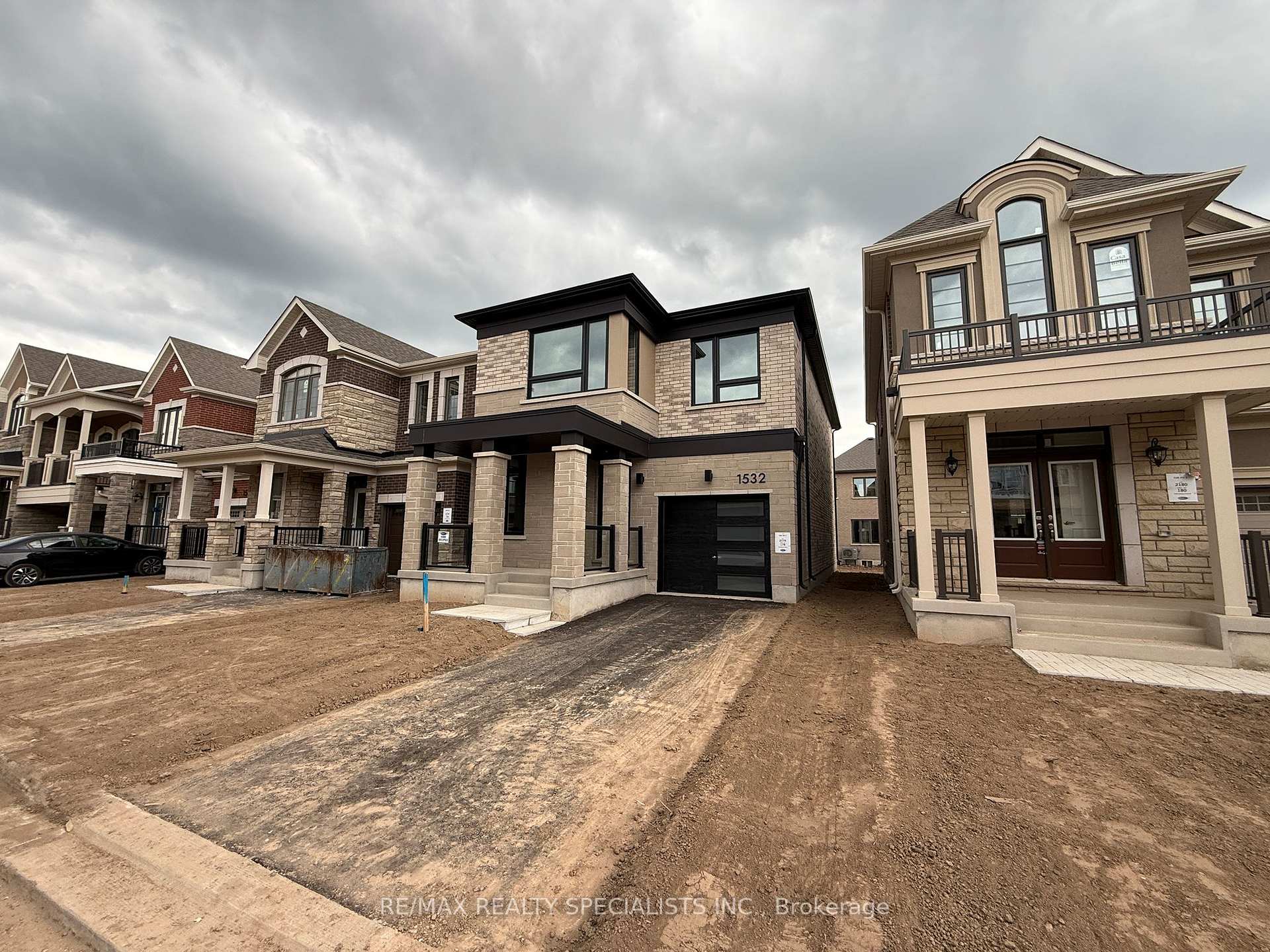 Photo 13 of 1532 Rothbury Crescent, Milton, Bowes — HOMEH