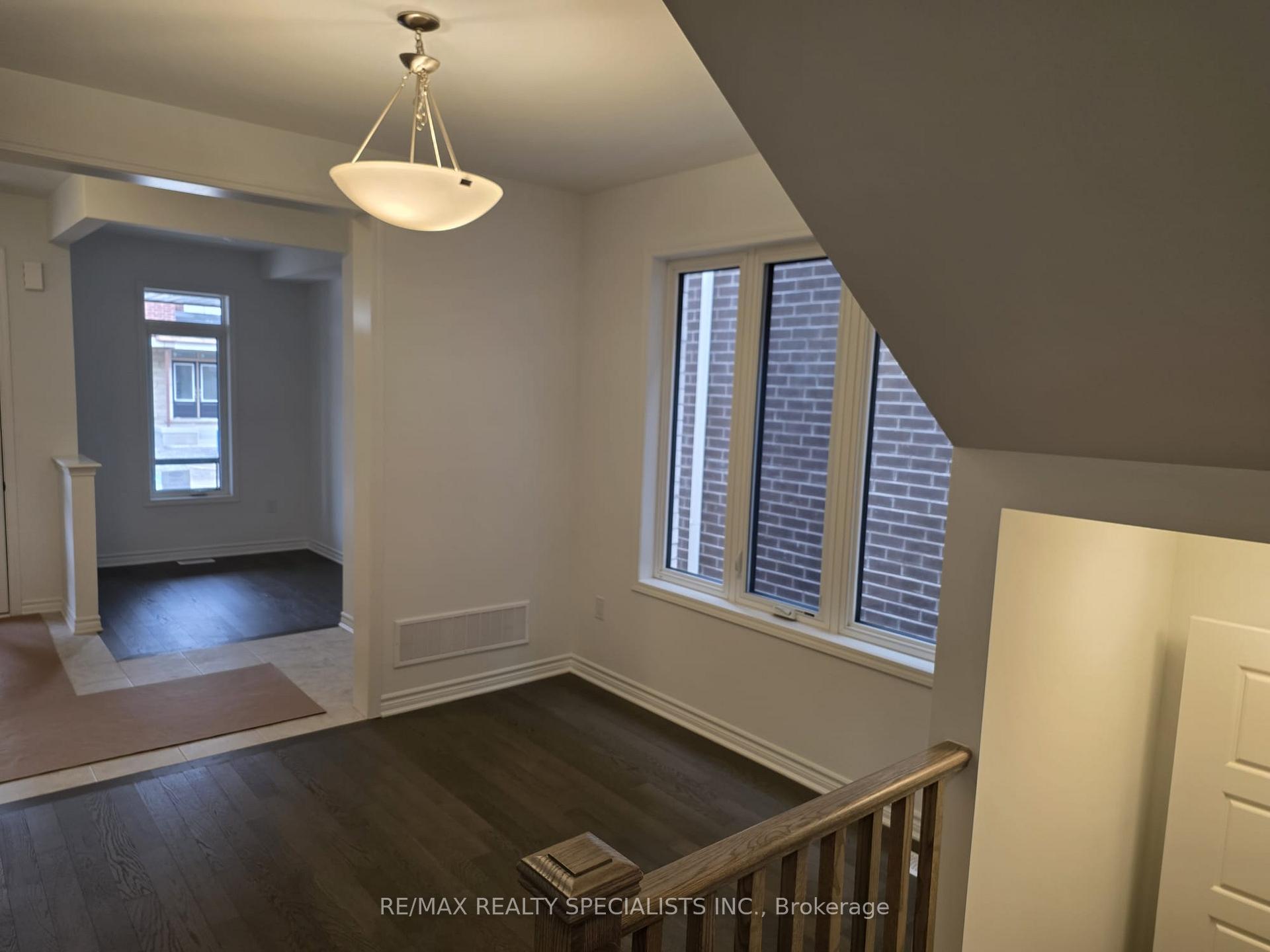 Photo 23 of 1532 Rothbury Crescent, Milton, Bowes — HOMEH