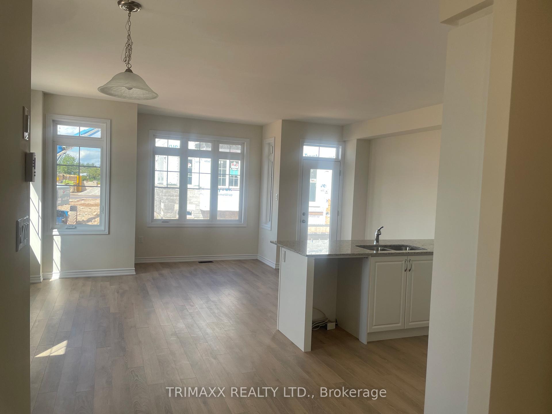 Photo 7 of 164 Mcgill Avenue, Kitchener, Mill Courtland Woodside Park — HOMEH