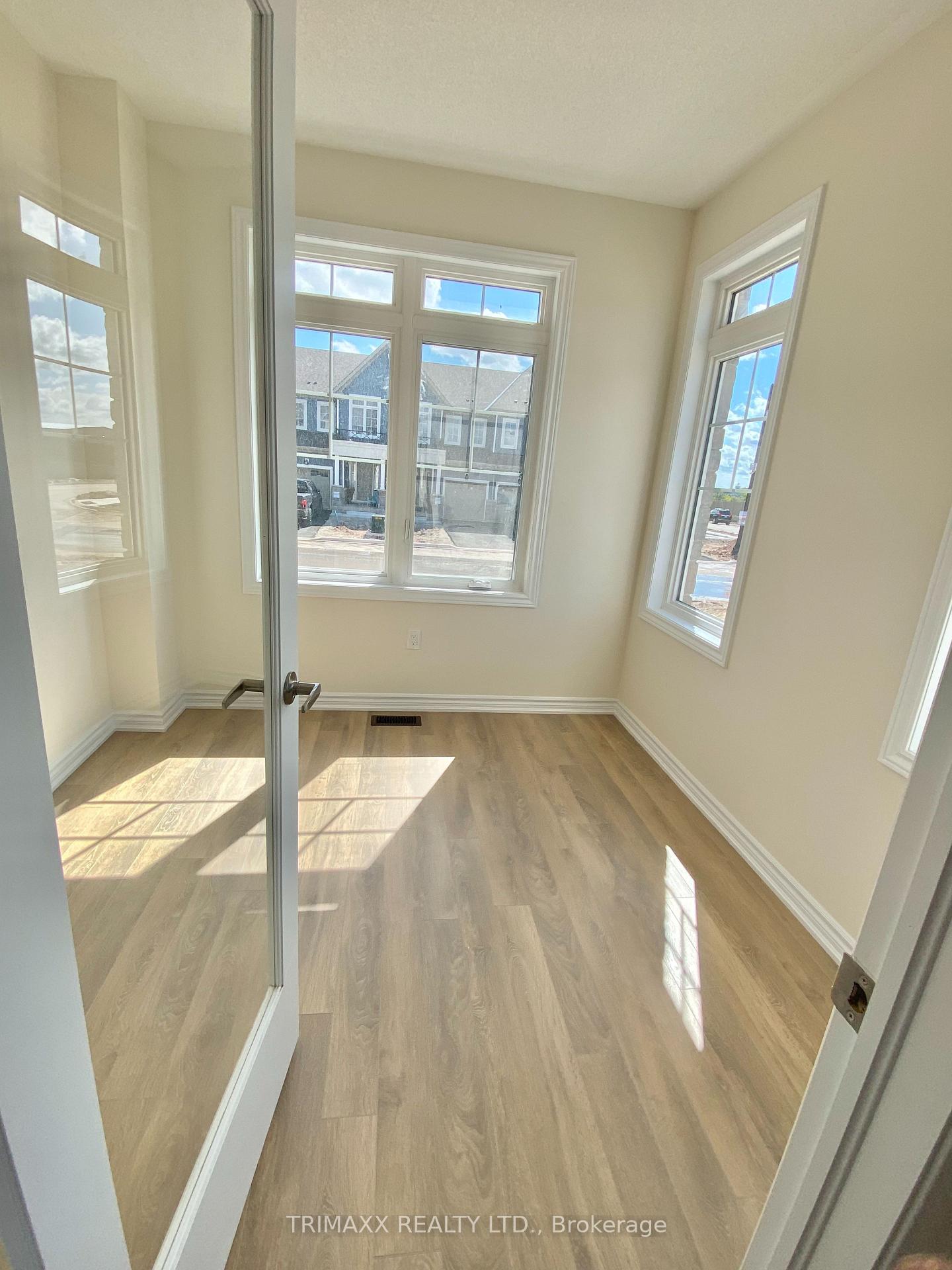 Photo 6 of 164 Mcgill Avenue, Kitchener, Mill Courtland Woodside Park — HOMEH