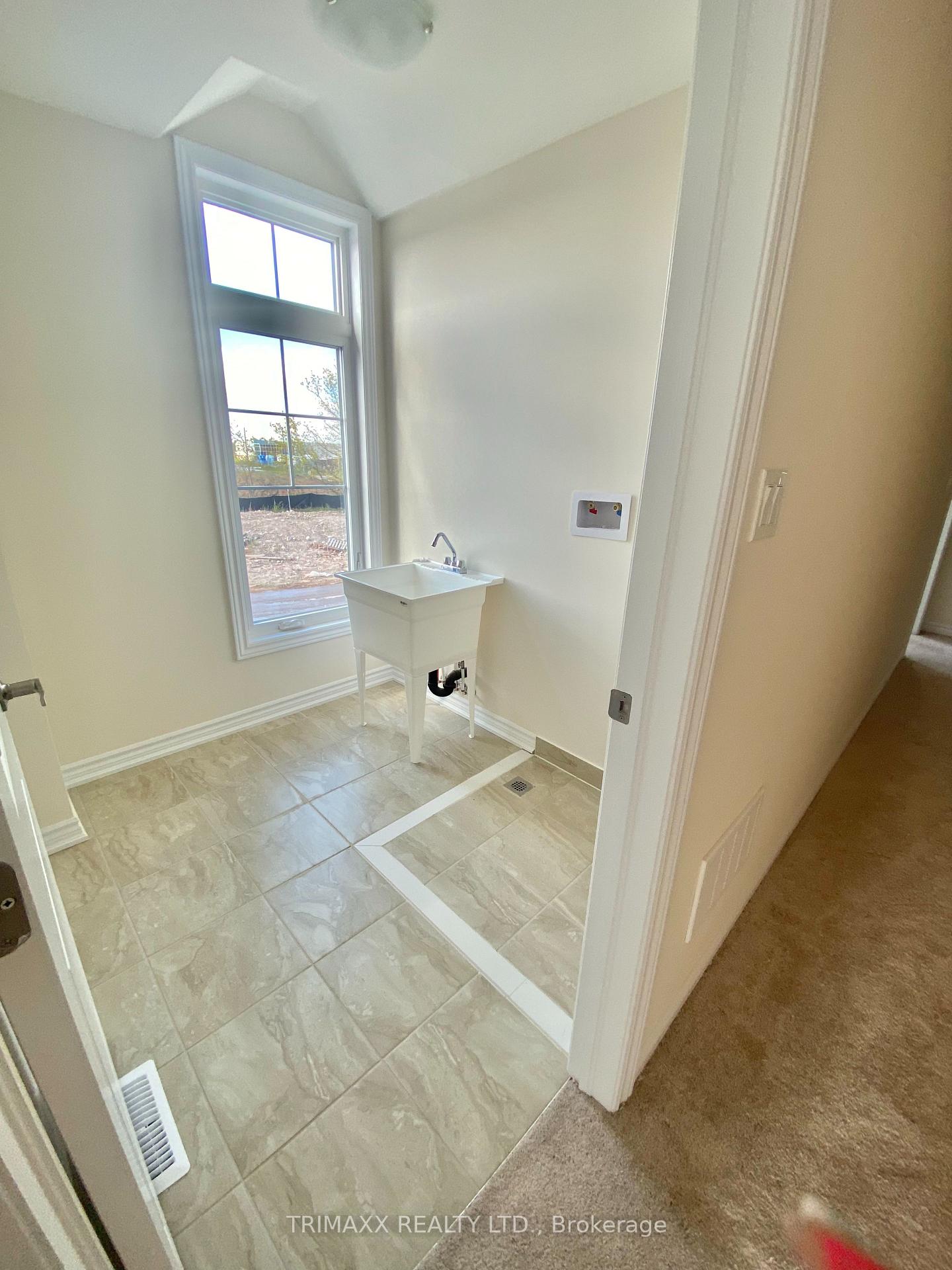 Photo 19 of 164 Mcgill Avenue, Kitchener, Mill Courtland Woodside Park — HOMEH