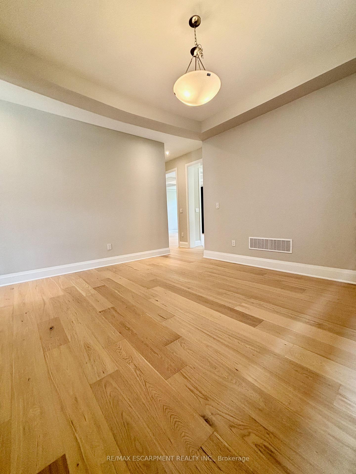 Photo 3 of 1247 Stirling Todd Terrace, Milton, Beaty — HOMEH